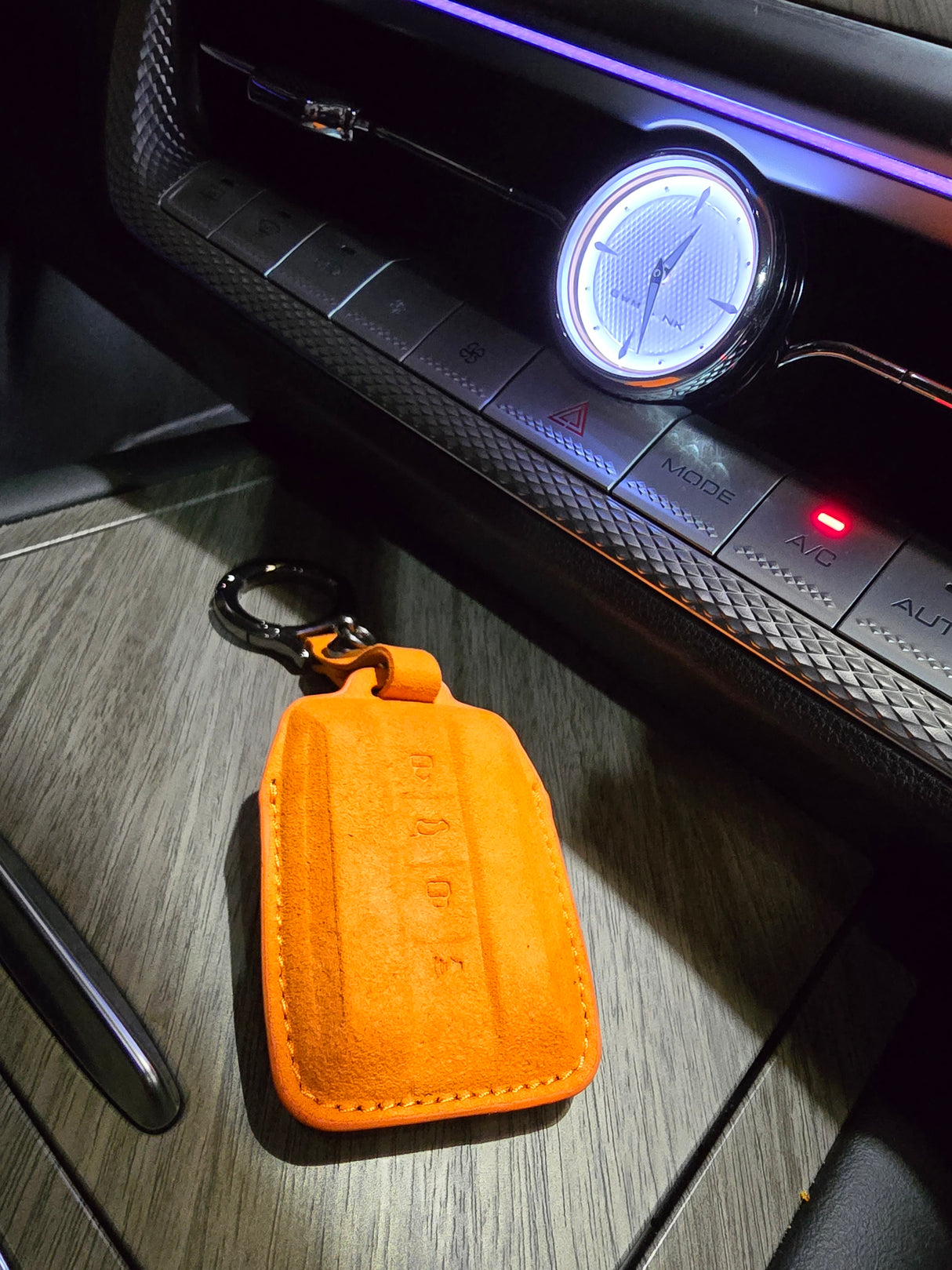 TANK 300 & 500 KEY CASE SUEDE