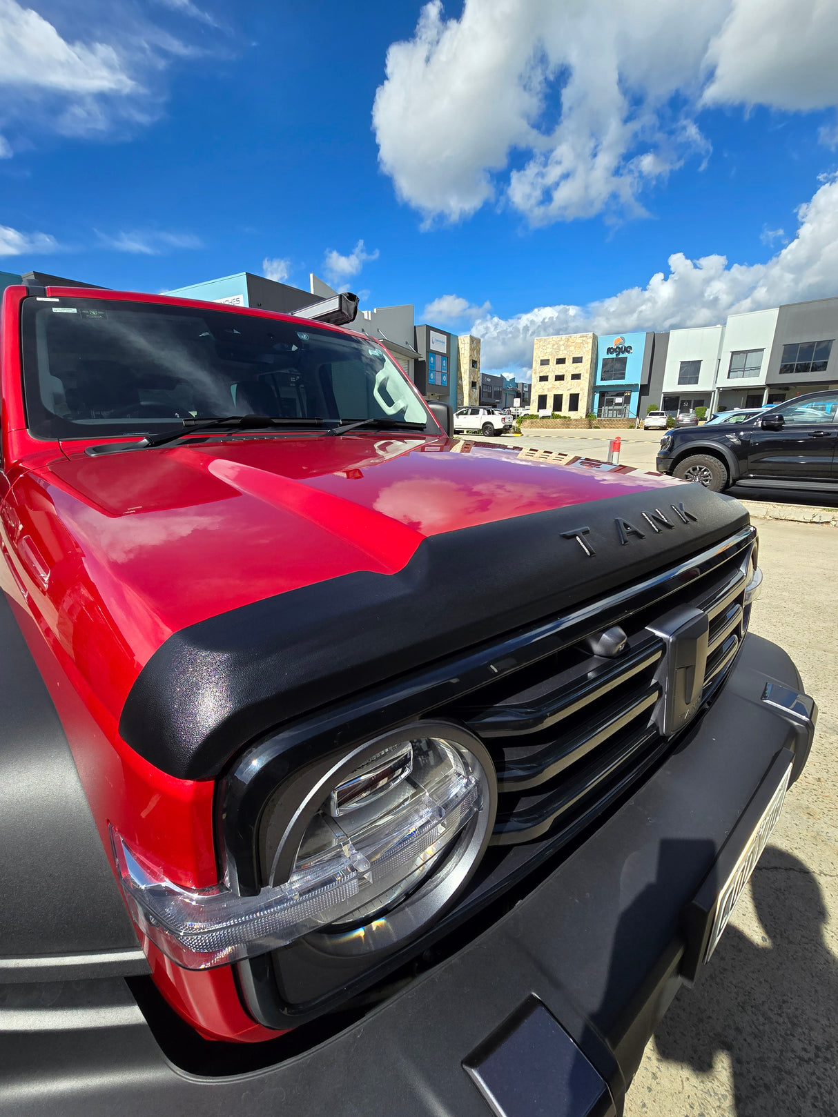 TANK 300 MOULDED BONNET PROTECTOR