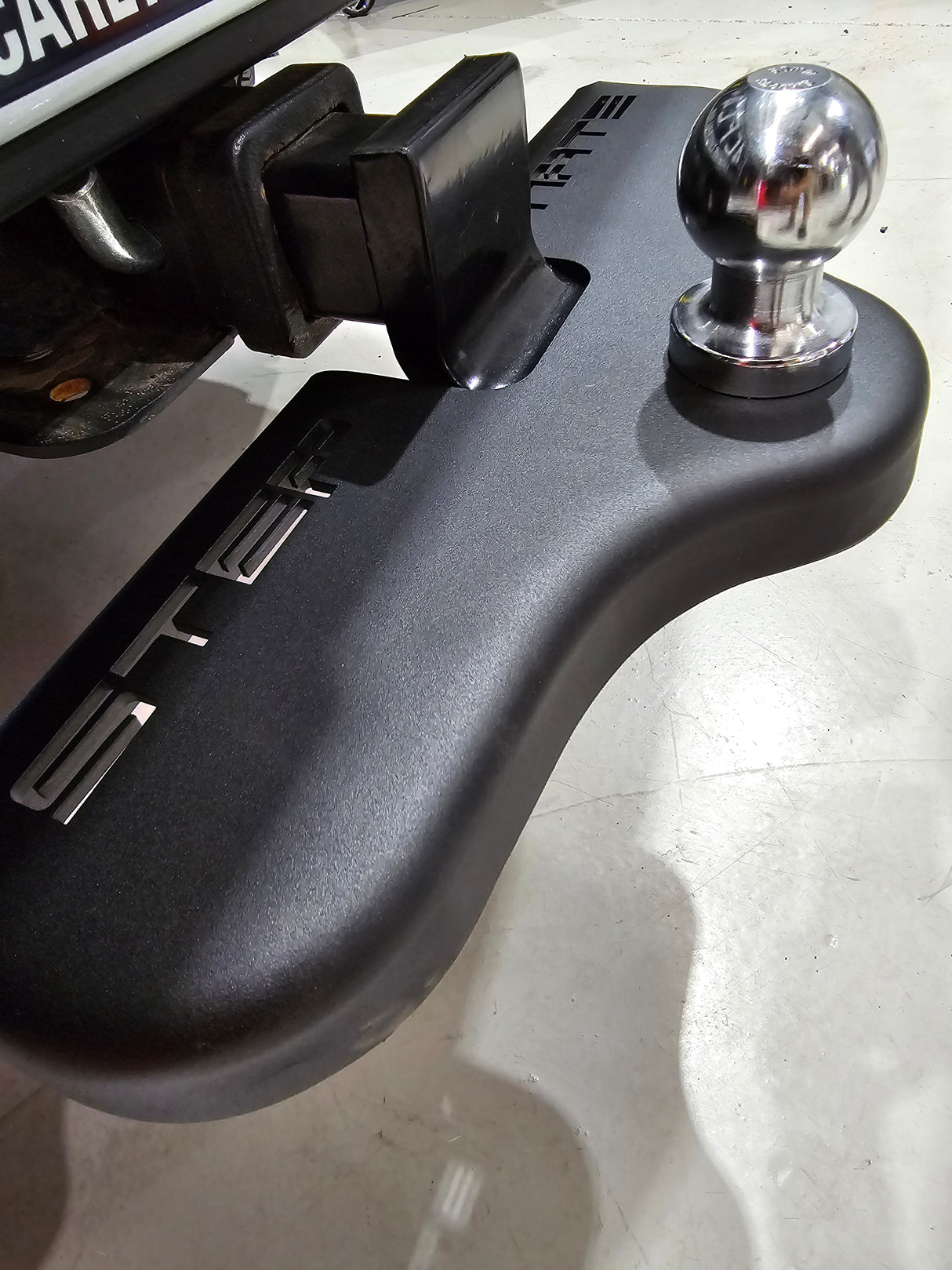 STEP MATE - TOW BALL STEP