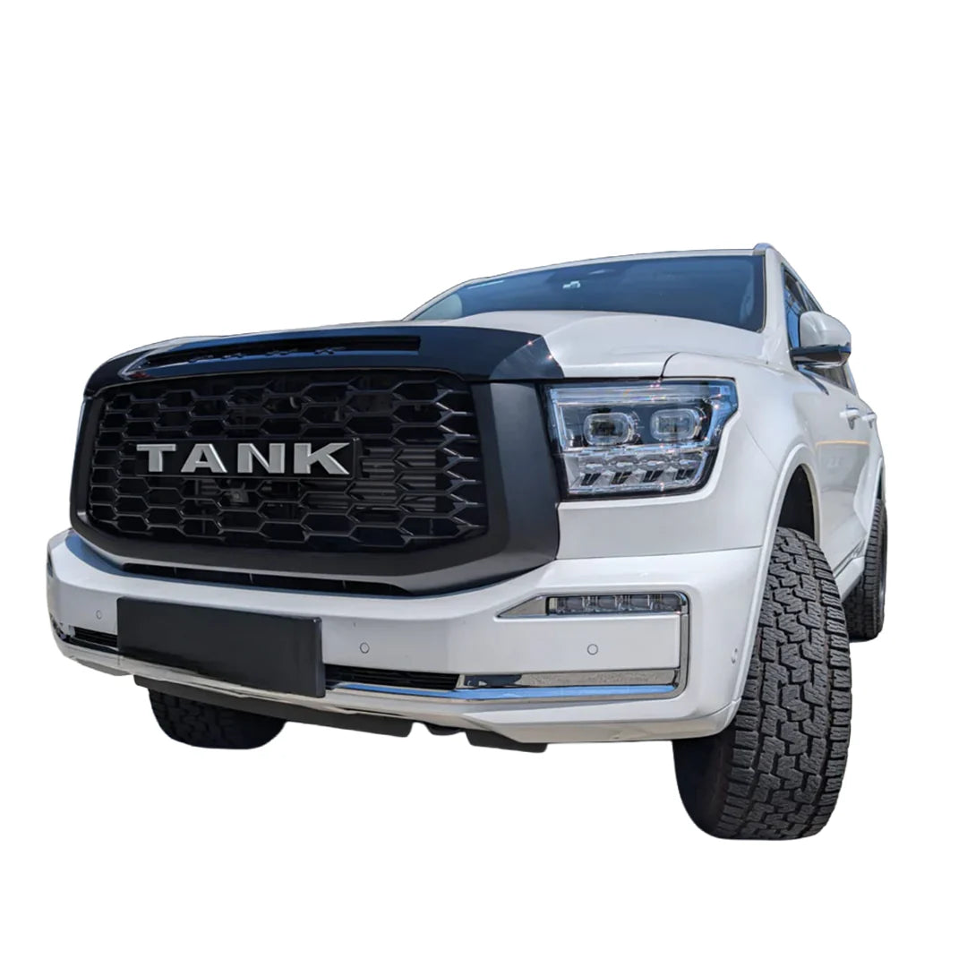 TANK 500 BONNET NOSE BLACKOUT (GLOSS)