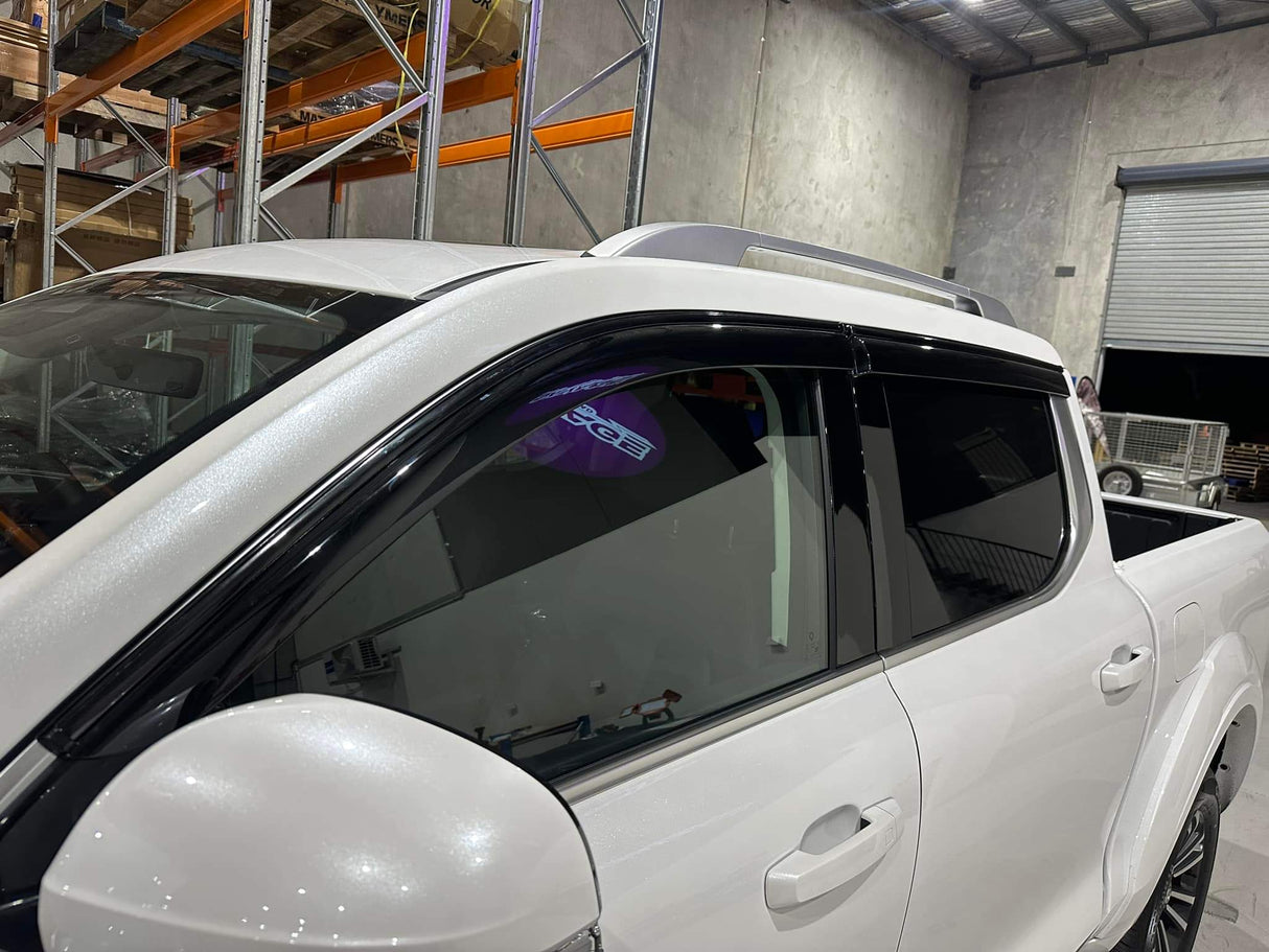 GWM ALPHA PREMIUM TINTED WEATHERSHIELDS