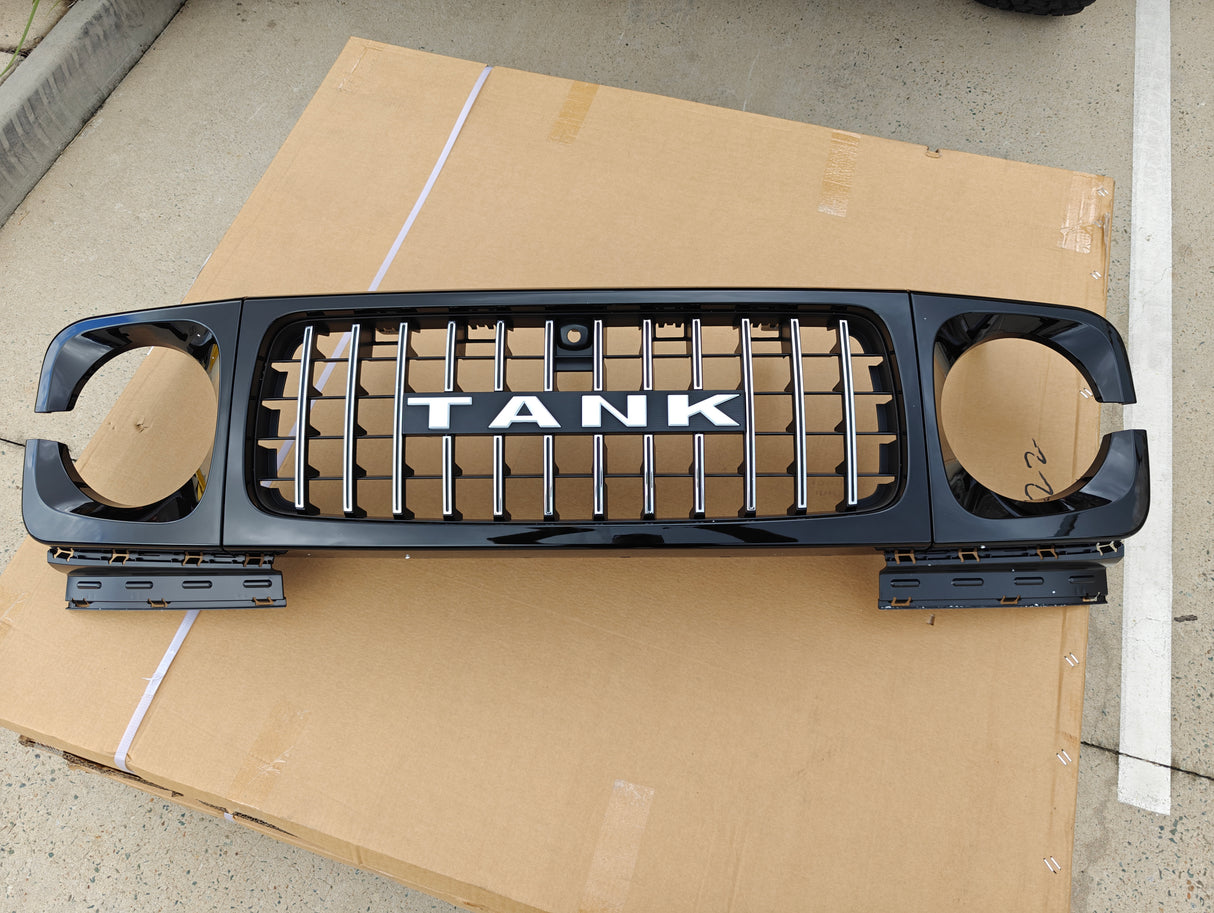 TANK 300 GRILLE 4