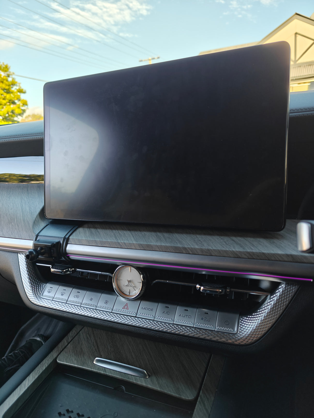 TANK 500 / ALPHA UNIVERSAL BALL MOUNT - PHONE/UHF