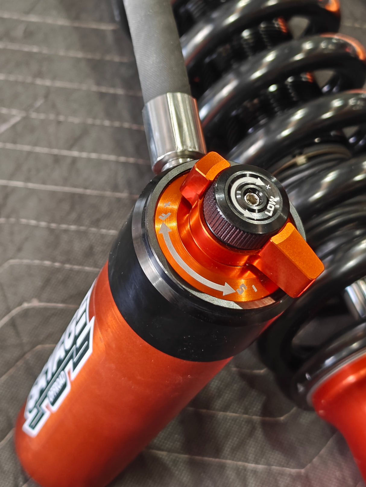 GWM TANK 500 2.5" APEX NITROGEN SUSPENSION LIFT KIT