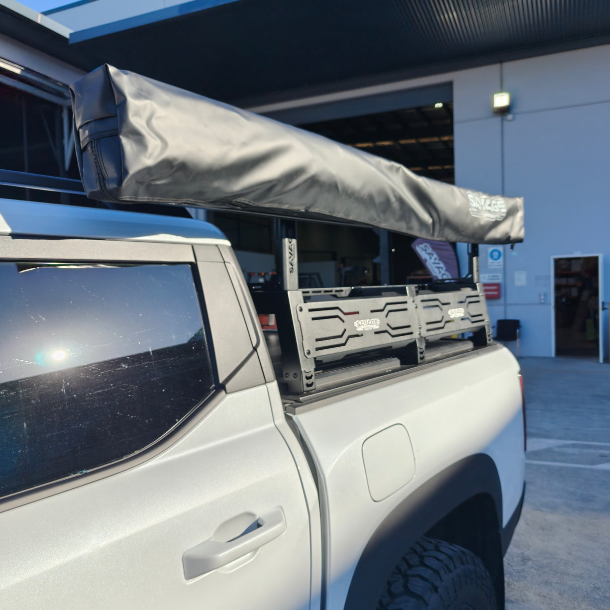 SAVAGE FORTRESS UNIVERSAL ROLLER SHUTTER TUB RACK