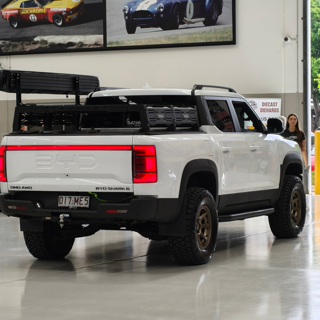 SAVAGE FORTRESS UNIVERSAL ROLLER SHUTTER TUB RACK