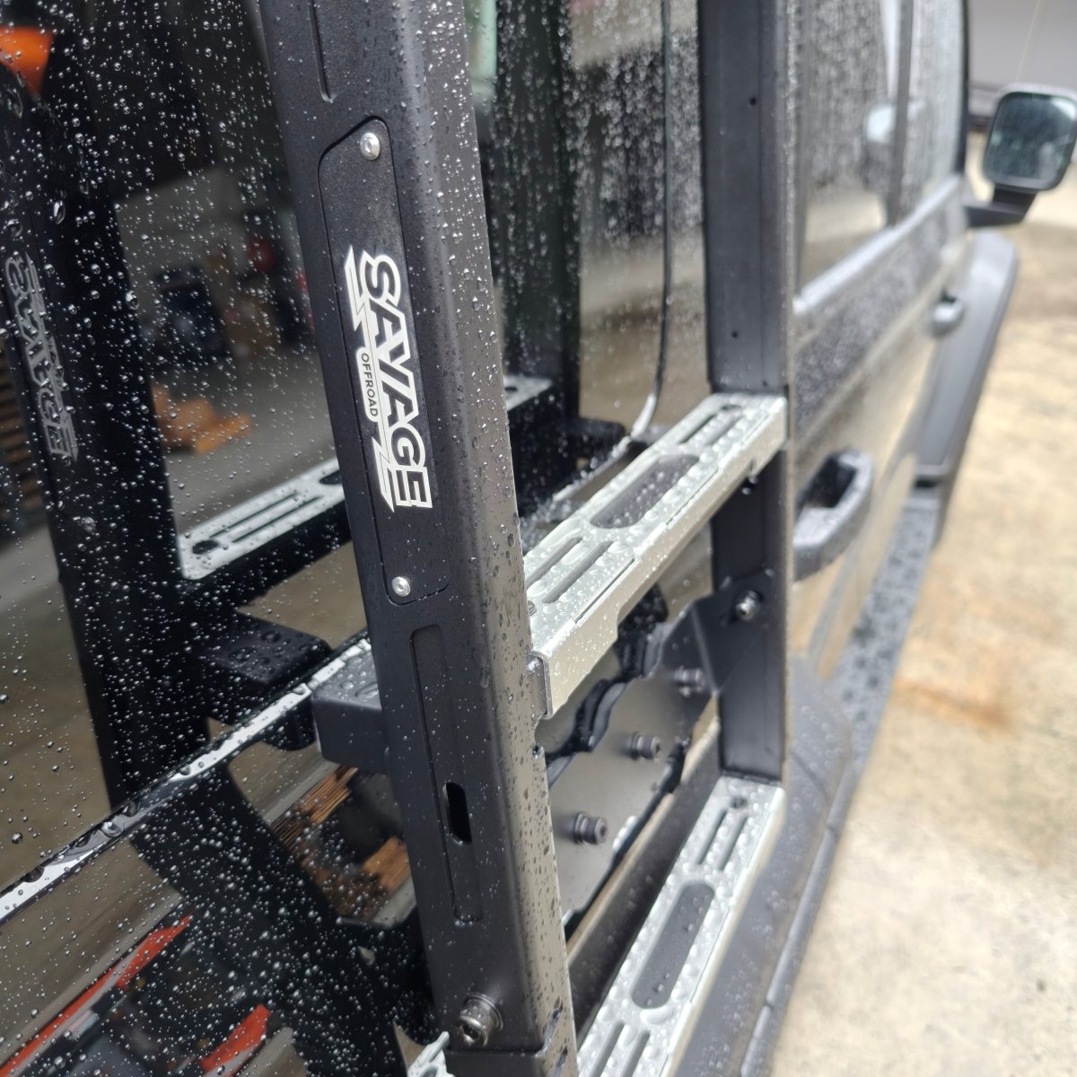 TANK 300 LADDER TO SUIT PREMIUM PLATFORM - Savage Tech Australia