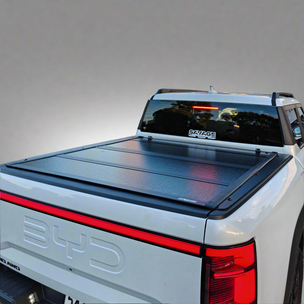 SAVAGE TRIFOLD STEALTH HARD LID COVER – BYD SHARK 6 TONNEAU