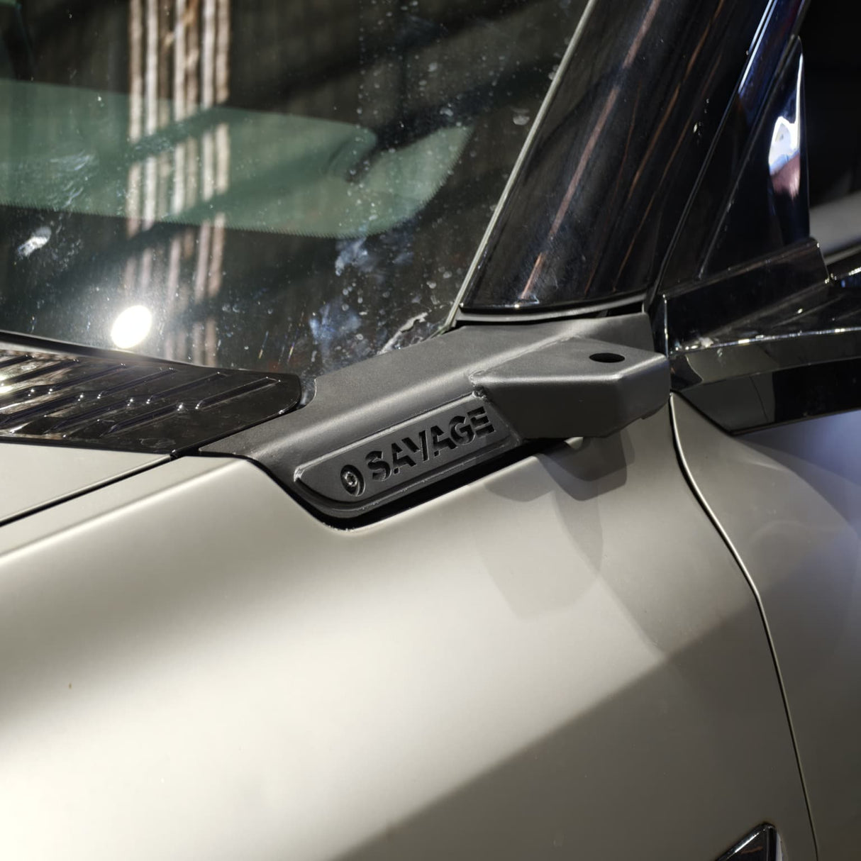 Denza B8 UHF antenna mount fitted to the guard in powder coated black- SAVAGETECH.COM.AU