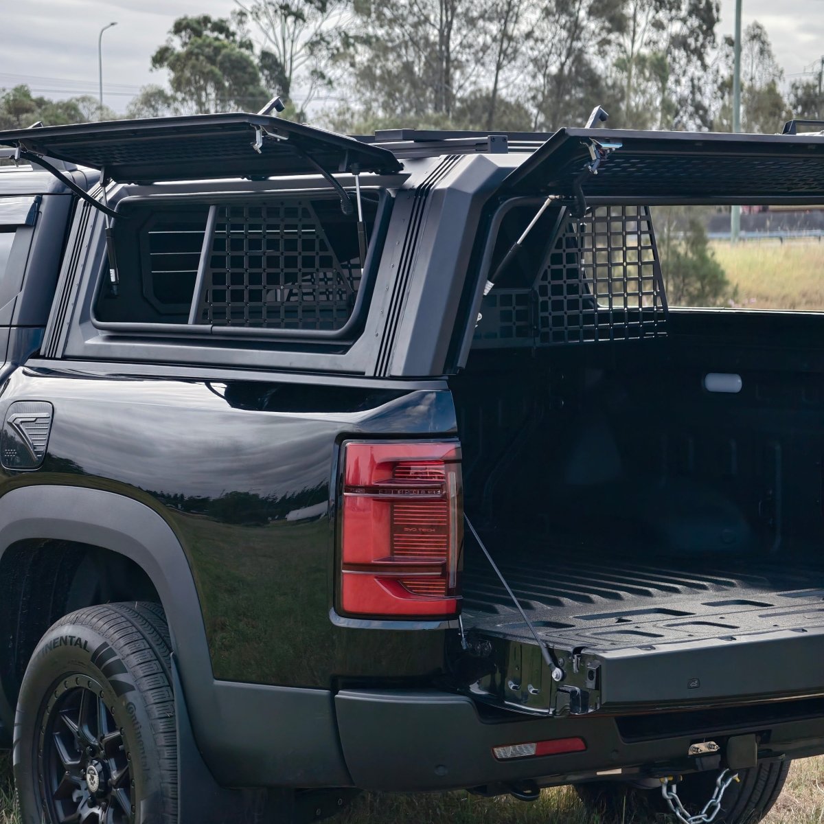 BYD SHARK 6 SAVAGE PREDATOR CANOPY WITH CENTRAL LOCKING & BUILT IN INTERIOR LIGHTING - Savage Tech Australia