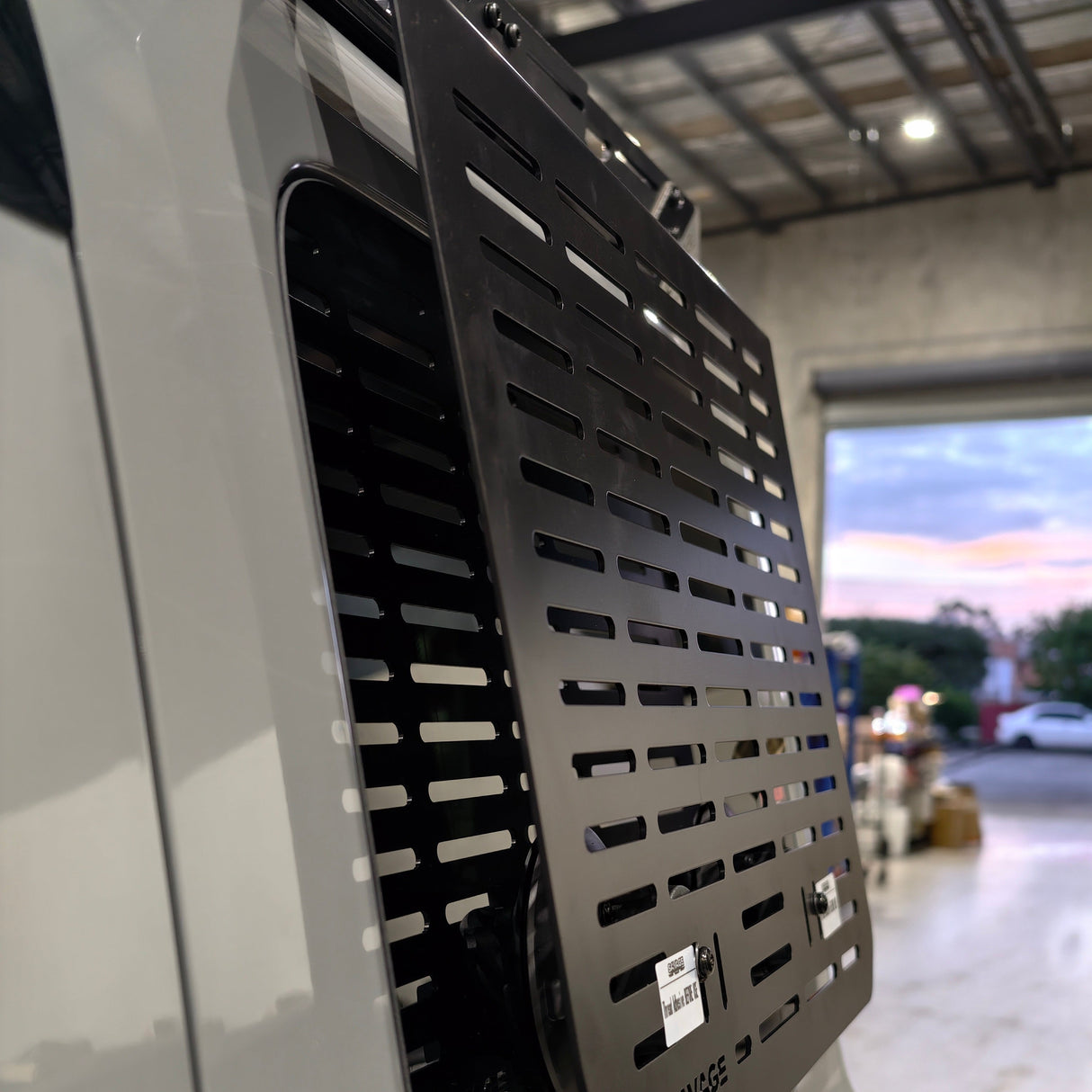 TANK 300 PHANTOM PLATFORM PACKAGE LADDER AND ACC PANEL INCLUDED