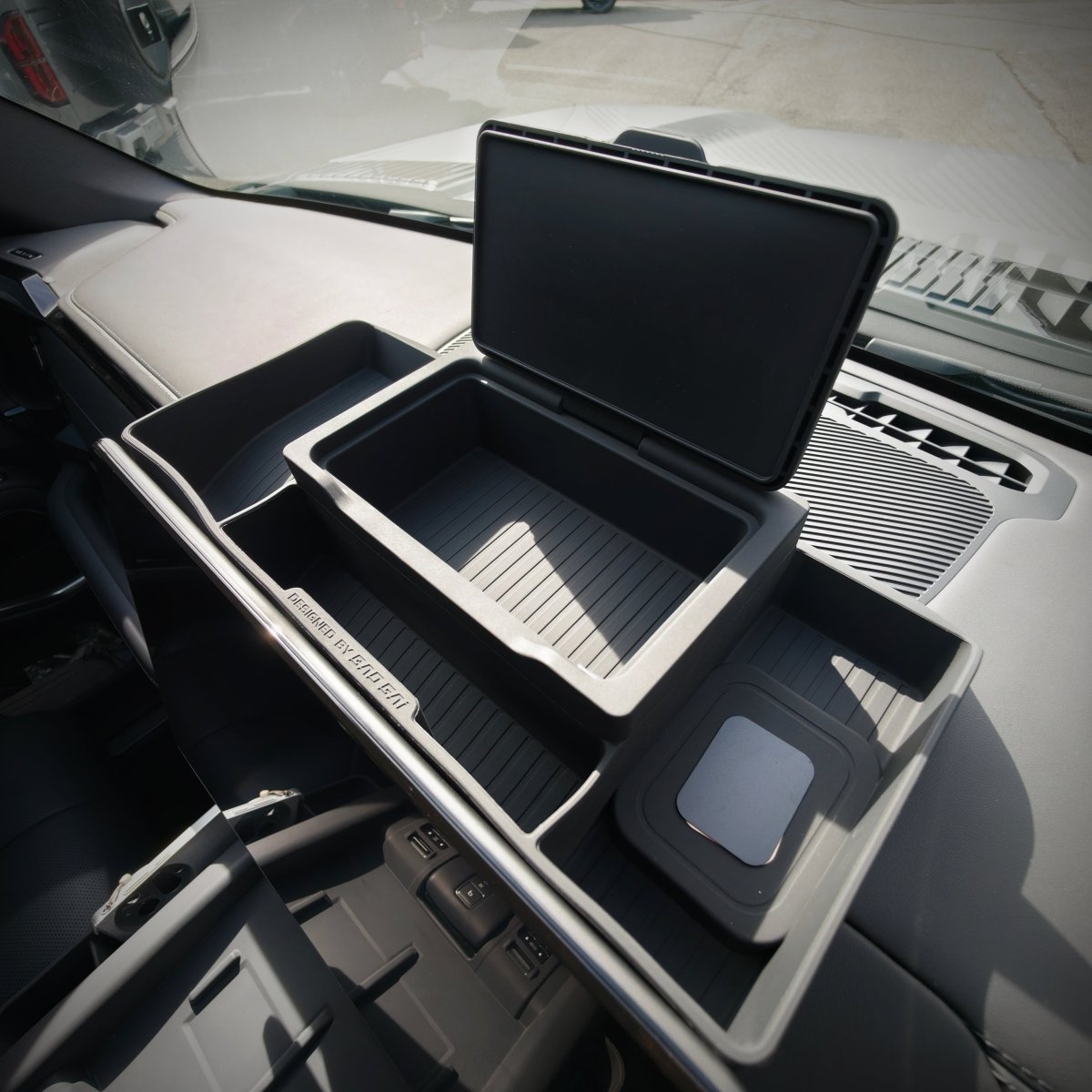 CENTRE SCREEN REAR STORAGE ORGANISER DENZA B8 2026+ - Savage Tech Australia