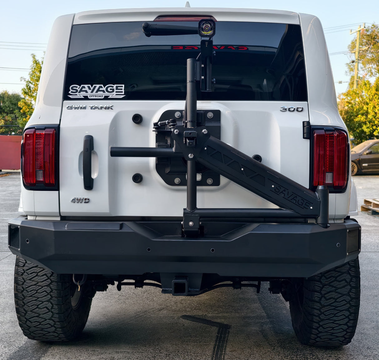 TANK 300 ARMOUR REAR BAR WITH TYRE CARRIER