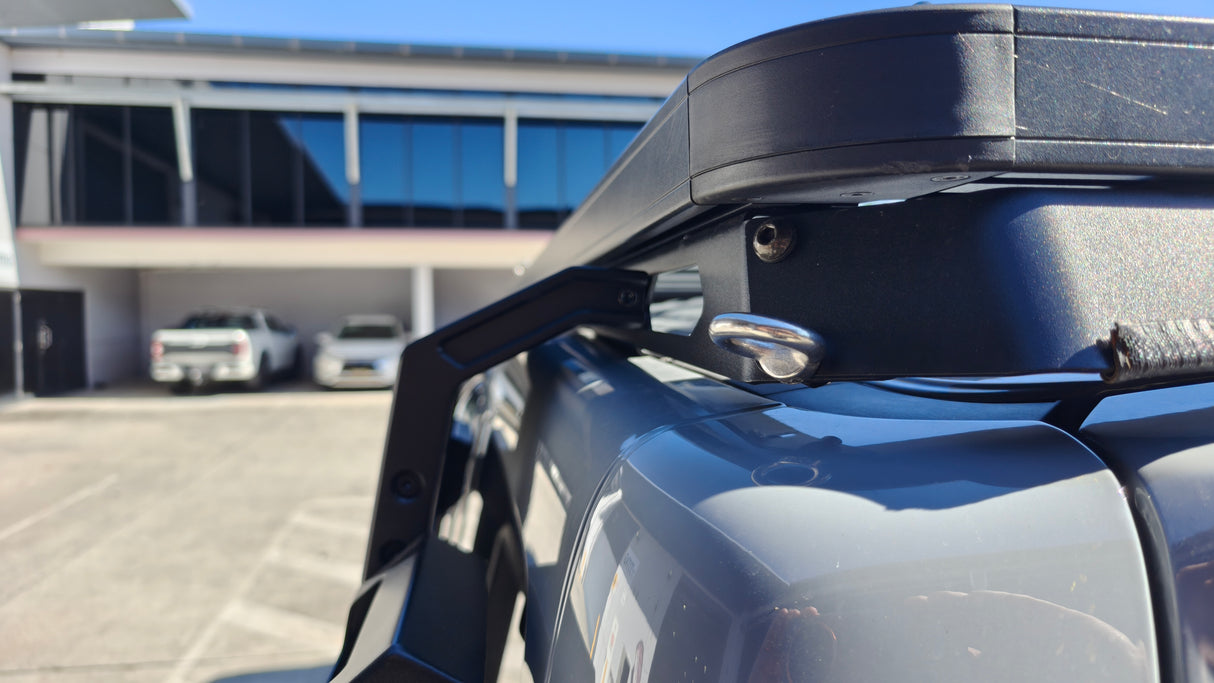 TANK 300 SIDE TABLE FOR PREMIUM PLATFORM