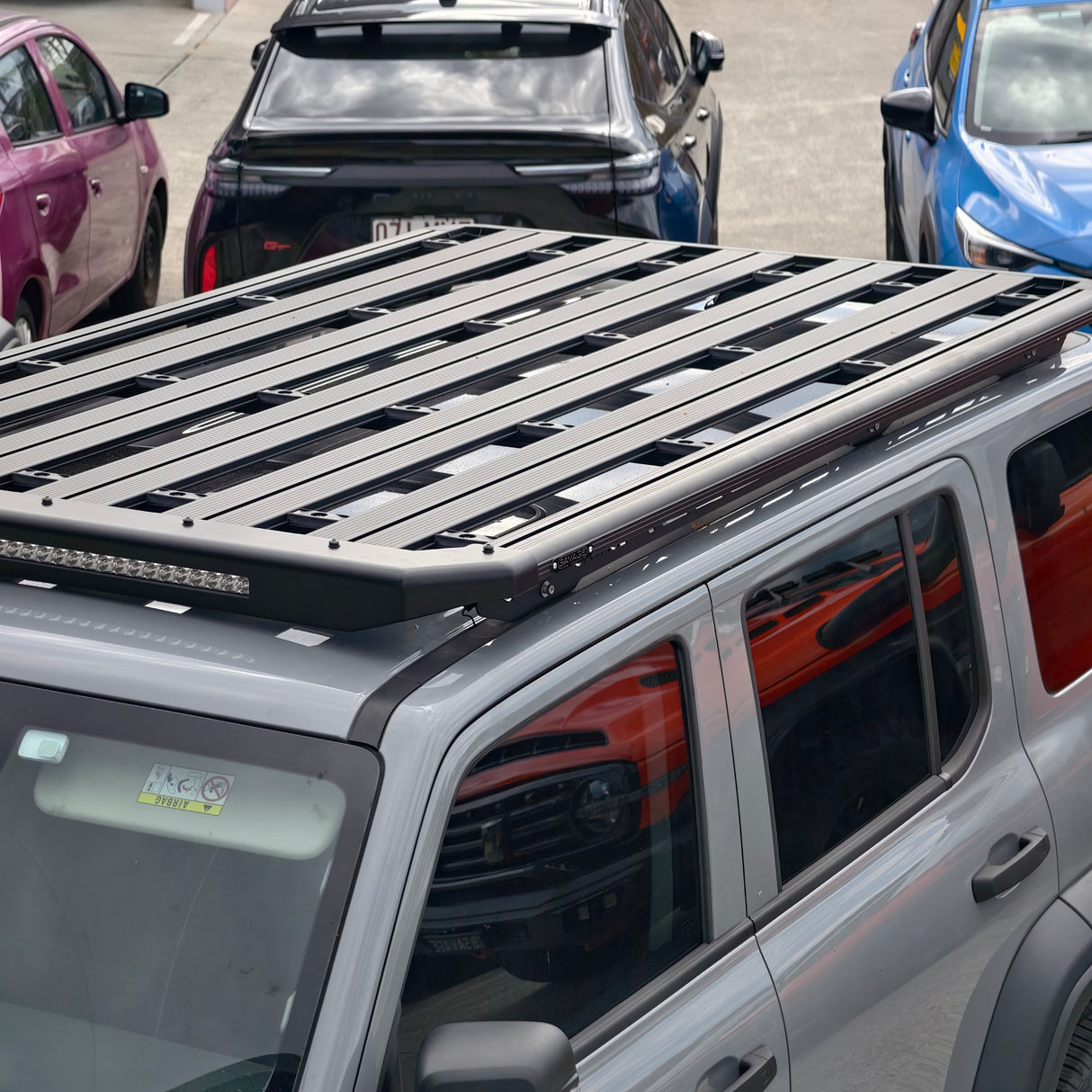 TANK 300 SAVAGE FULL LENGTH PLATFORM (WITH LED 32" LIGHTBAR)