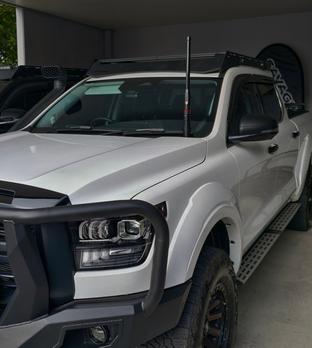 GWM ALPHA / GWM TANK 500 UHF ANTENNA BRACKET BONNET MOUNT