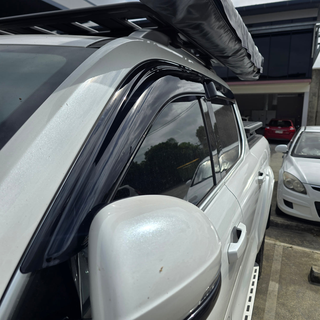 GWM ALPHA TINTED WEATHERSHIELDS