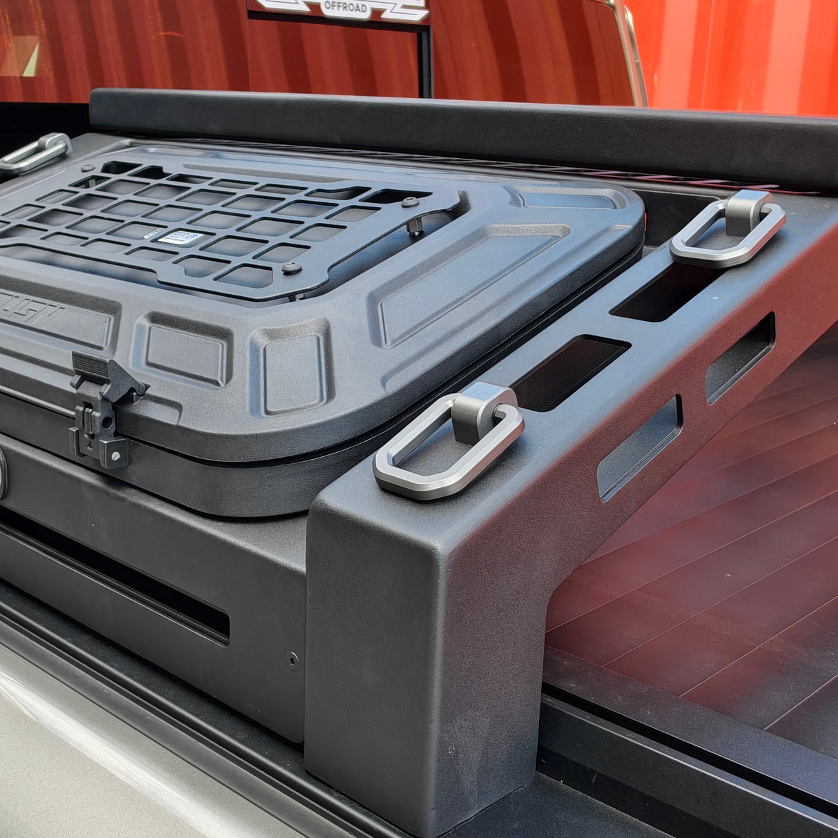 SAVAGE ROGUE TYRE/WHEEL CARRIER RACK WITH STORAGE PLATFORM