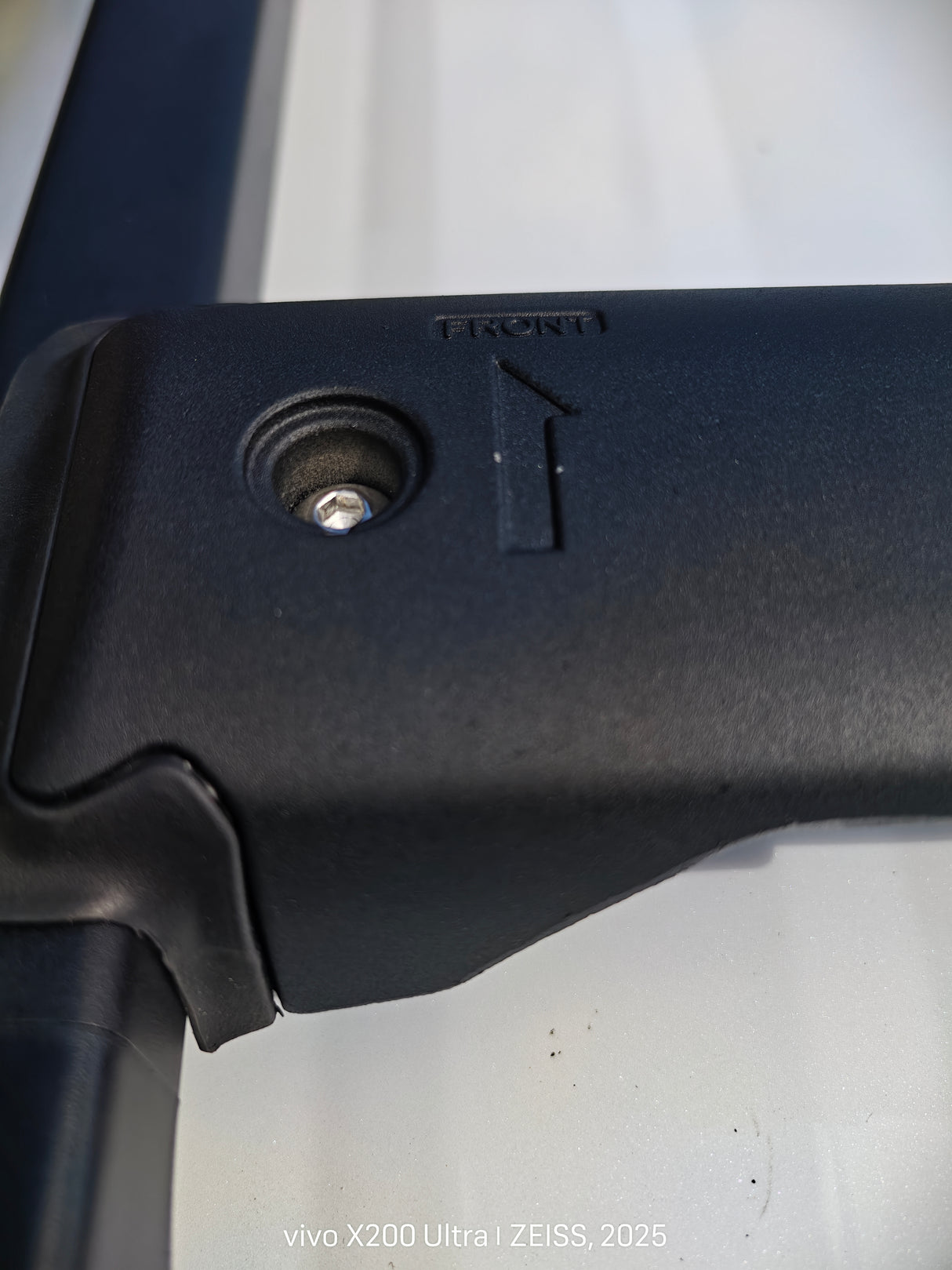 UNIVERSAL ADJUSTABLE ROOF CROSS BARS – FITS BYD SHARK & TANK 300