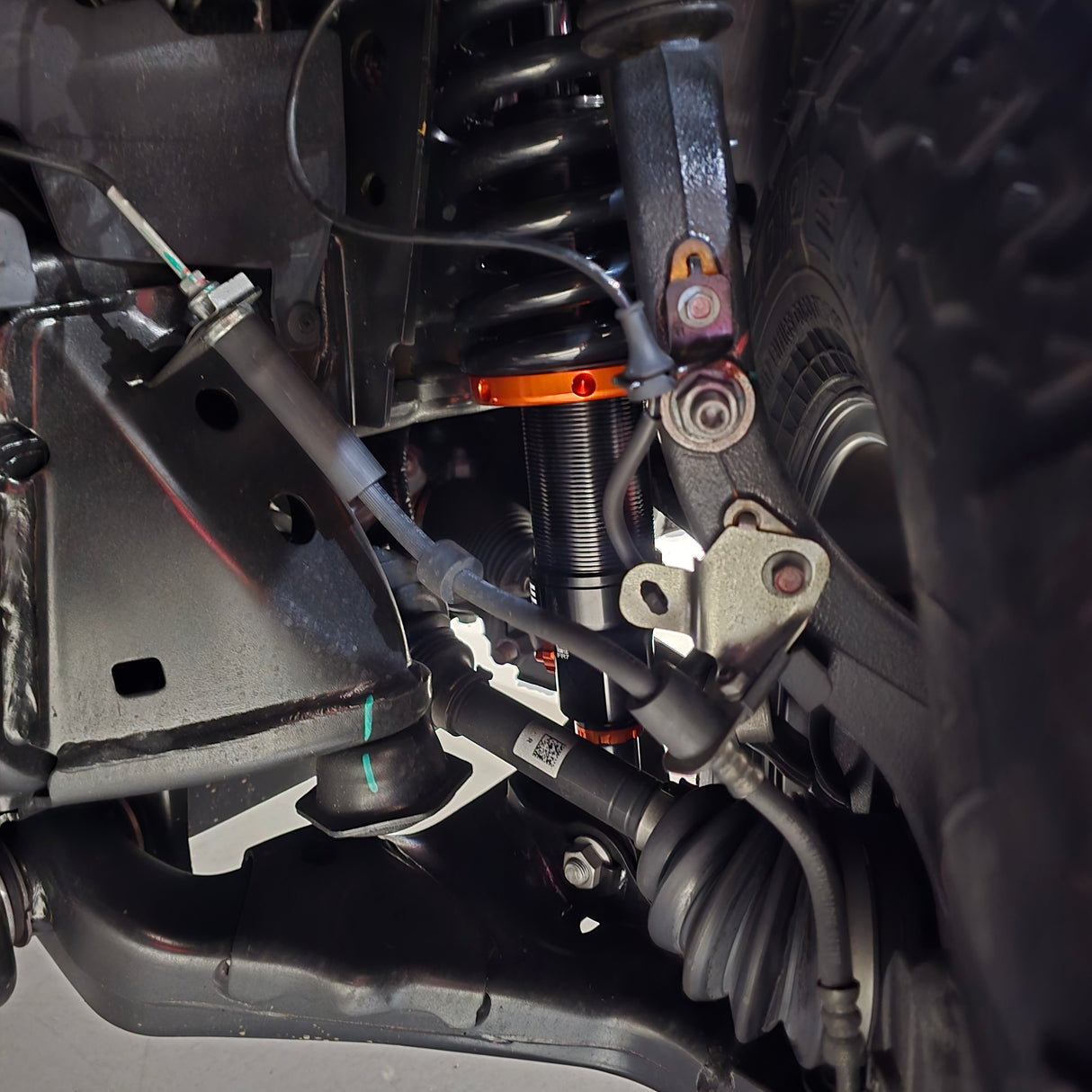 TANK 300 NITROGEN MONOTUBE SUSPENSION KIT