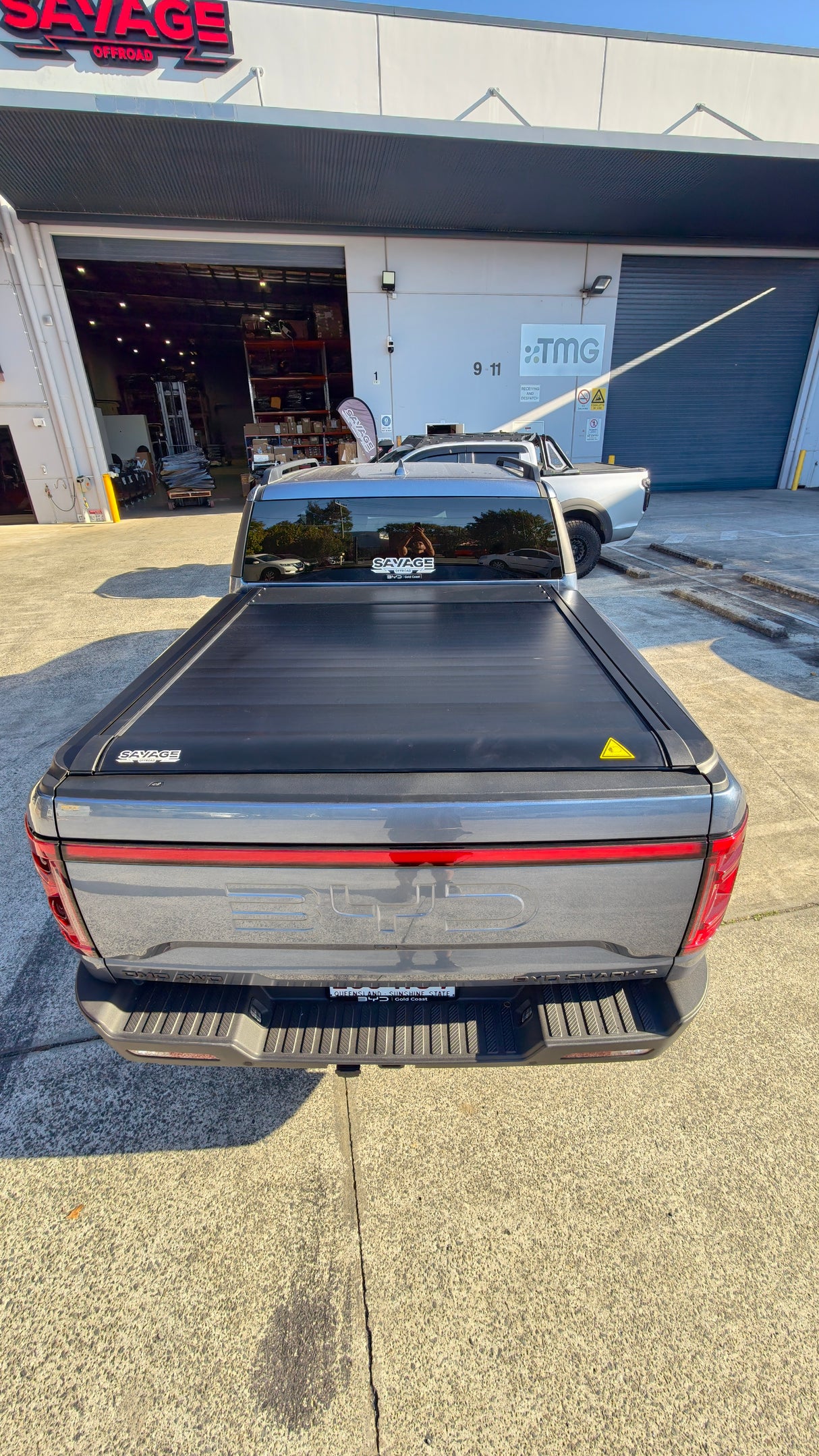 BYD SHARK 6 ELECTRIC CARGOGUARD PRO ROLLER SHUTTER