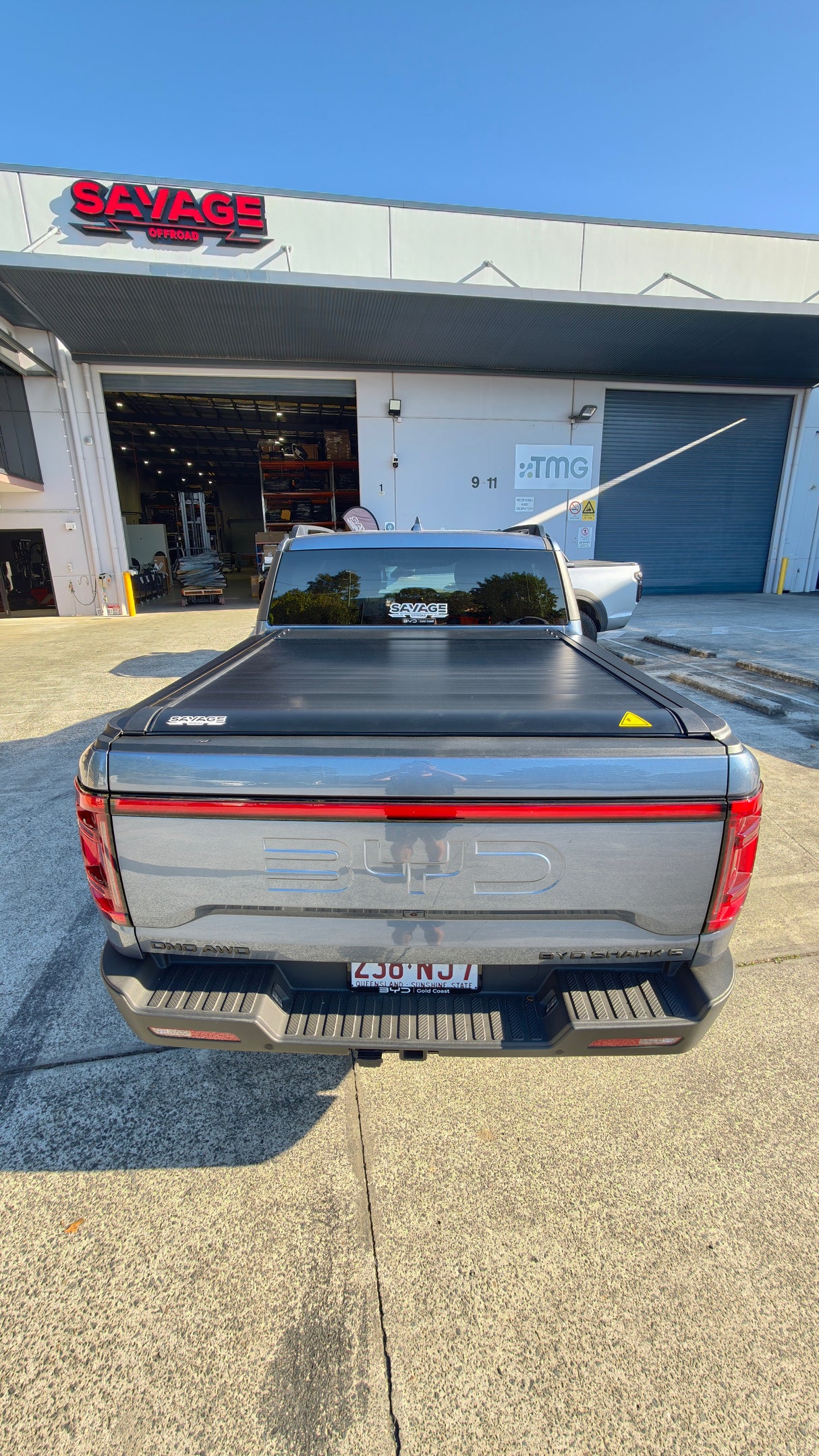 BYD SHARK 6 ELECTRIC CARGOGUARD PRO ROLLER SHUTTER