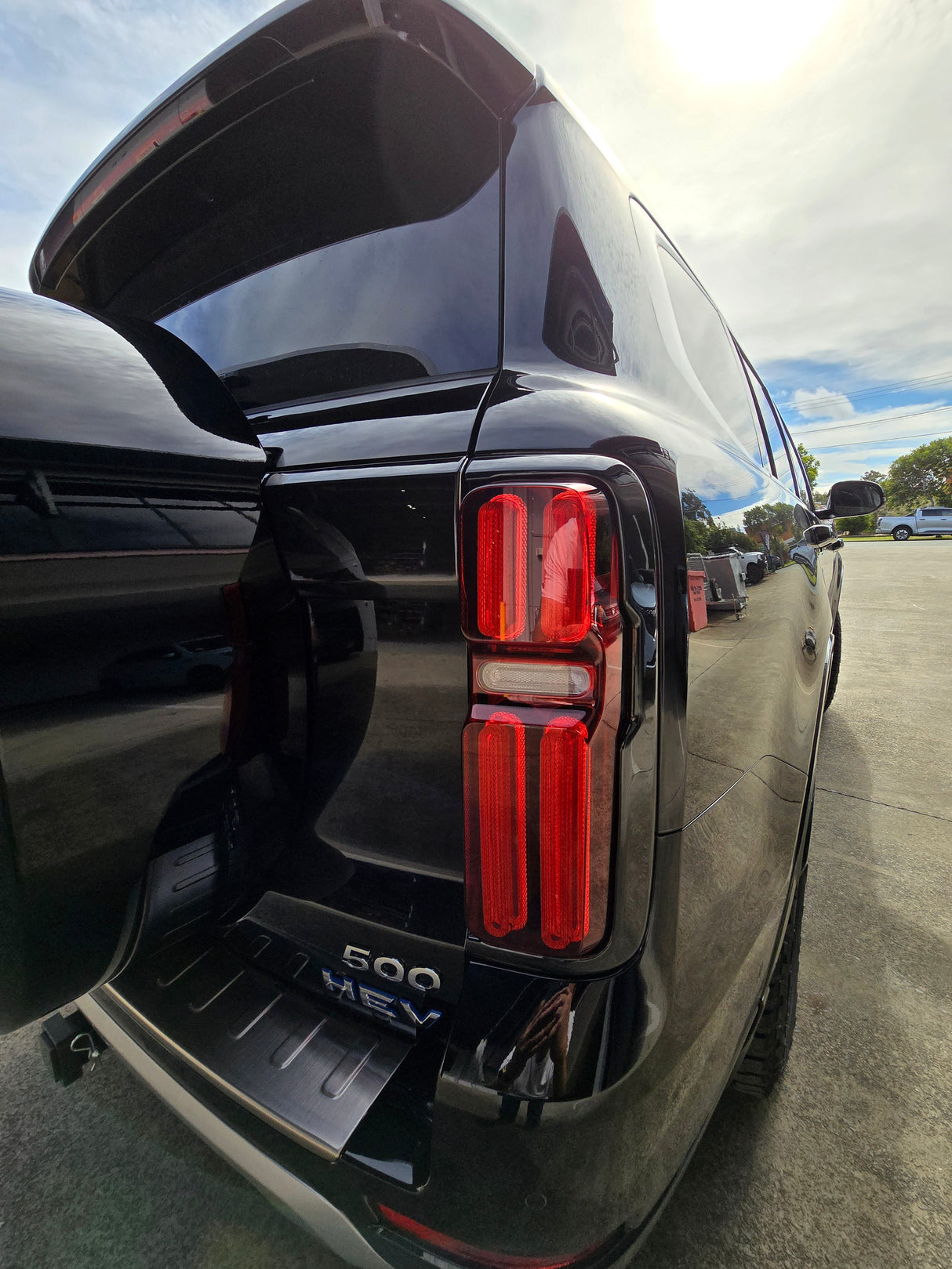 TANK 500 BLACKOUT TAILIGHTS & REAR DOOR