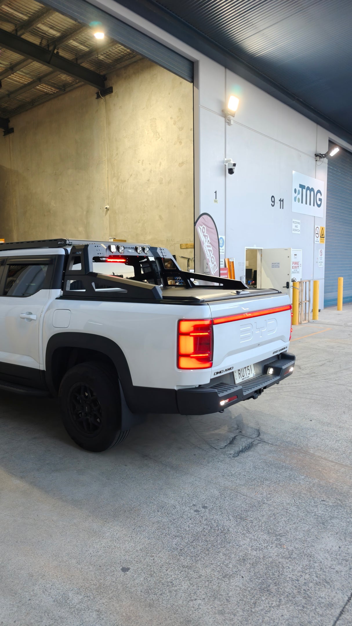 Savage Phantom Sports Bar V2