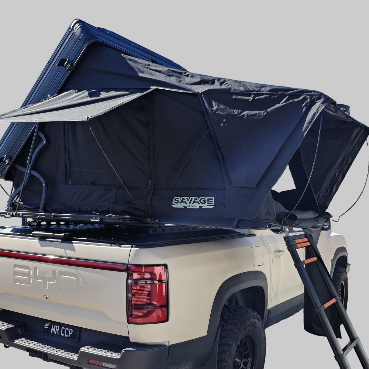 SAVAGE HARDSHELL ROOFTOP TENT