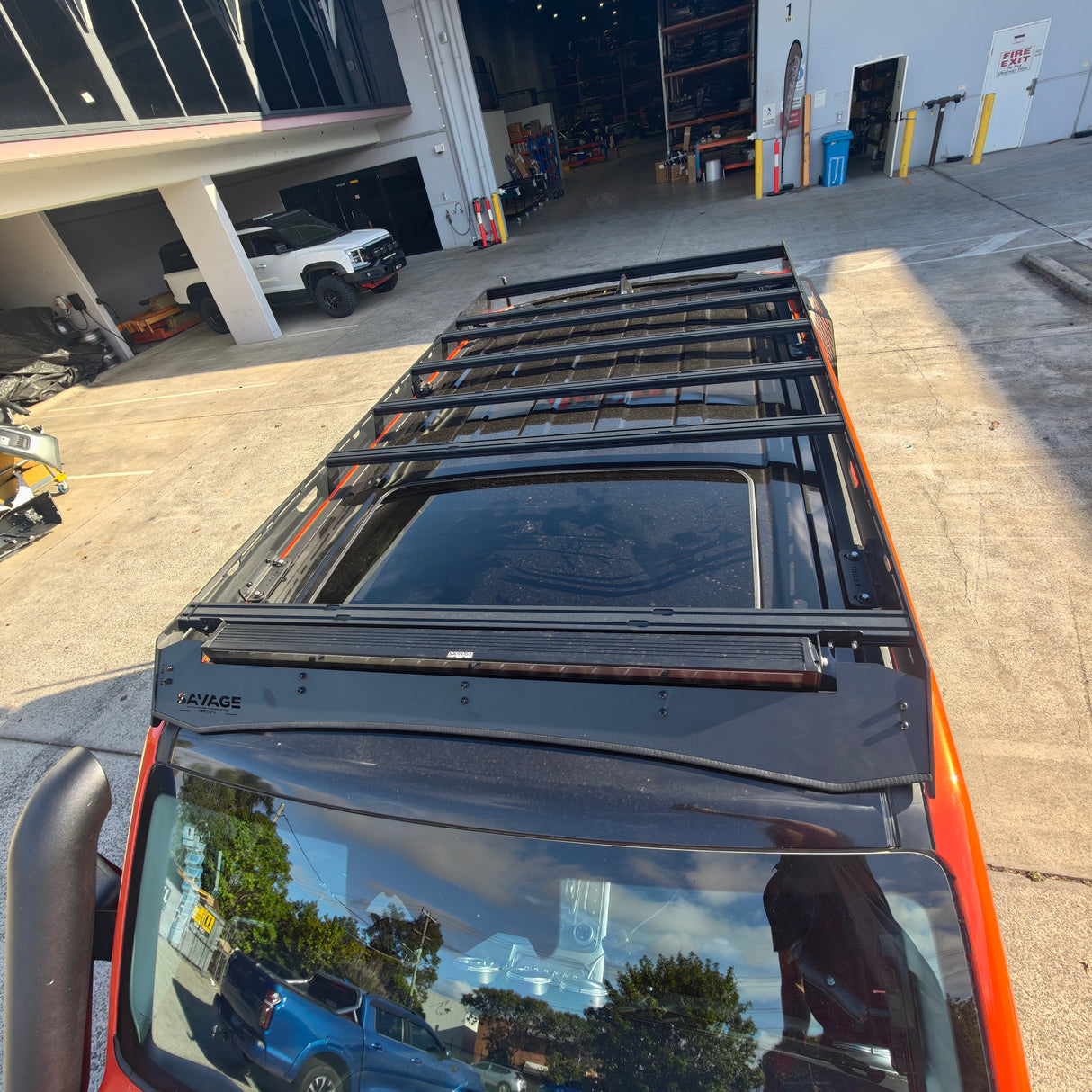 TANK 300 PHANTOM PLATFORM PACKAGE LADDER AND ACC PANEL INCLUDED