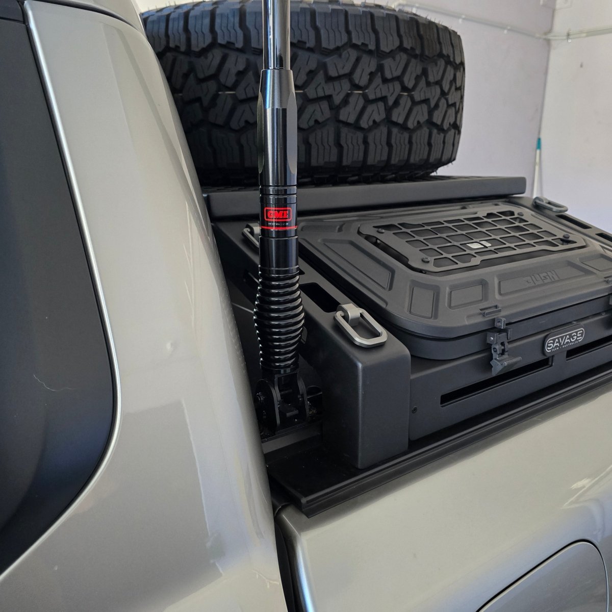SAVAGE FOLDING UHF ANTENNA BRACKET - Savage Tech Australia