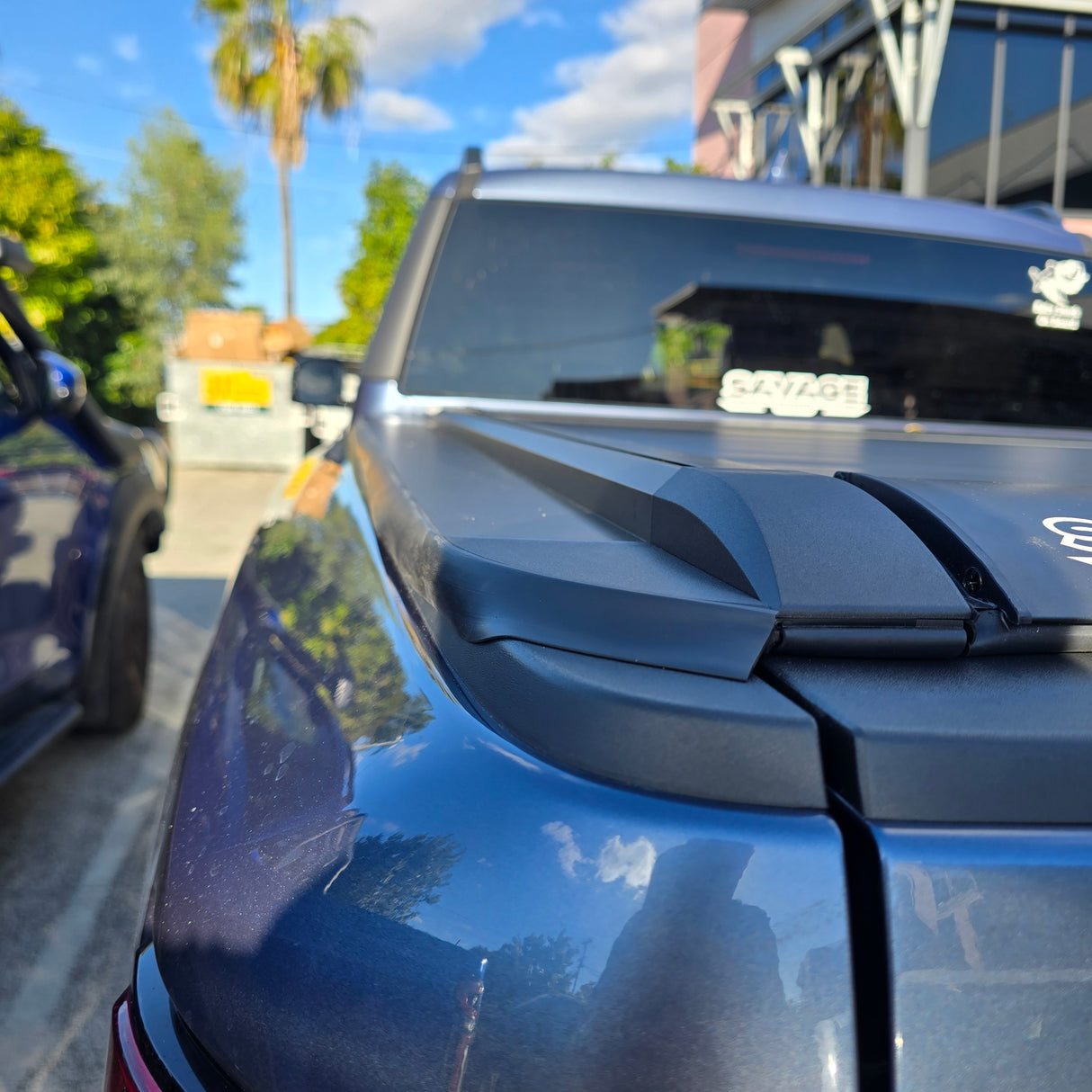 BYD SHARK 6 ELECTRIC CARGOGUARD PRO ROLLER SHUTTER