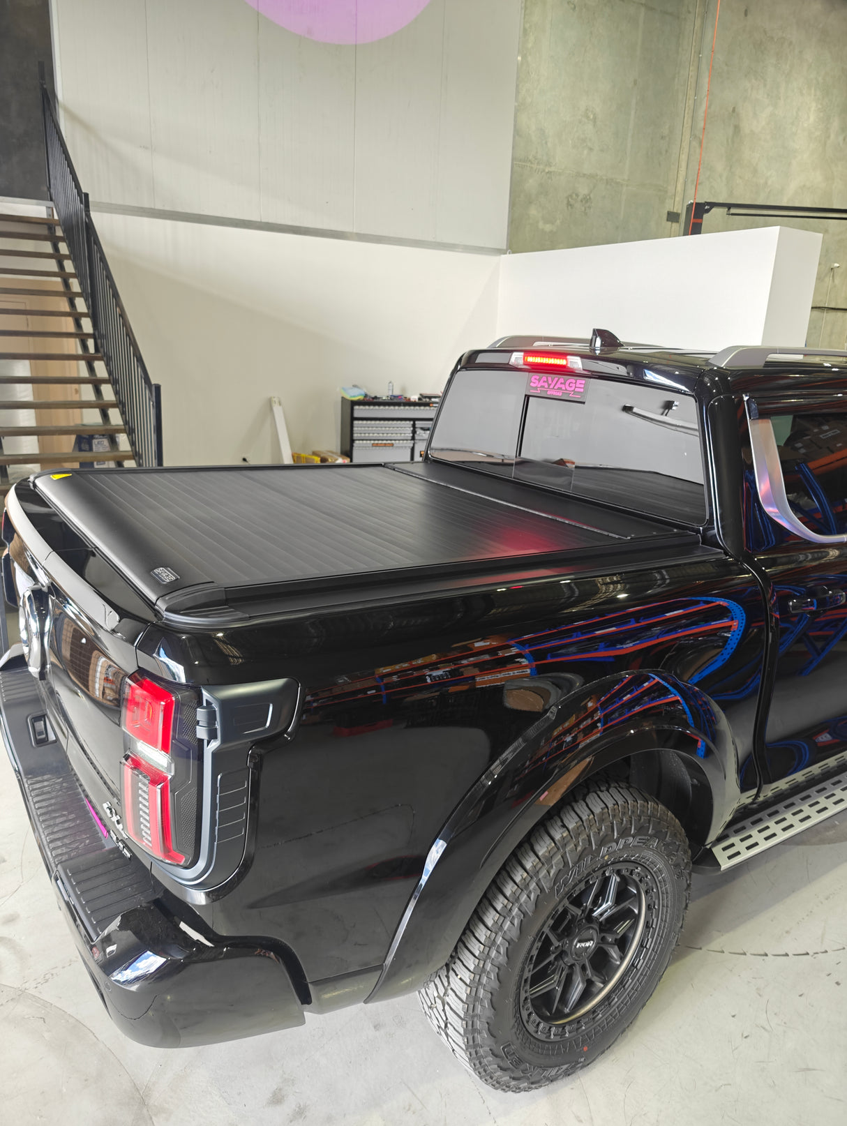GWM ALPHA ROLLERVAULT ELECTRIC ROLLER/HARD TONNEAU COVER