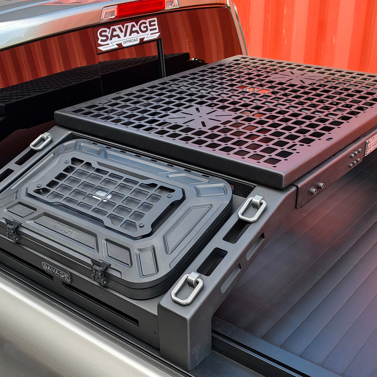 SAVAGE ROGUE TYRE/WHEEL CARRIER RACK WITH STORAGE PLATFORM