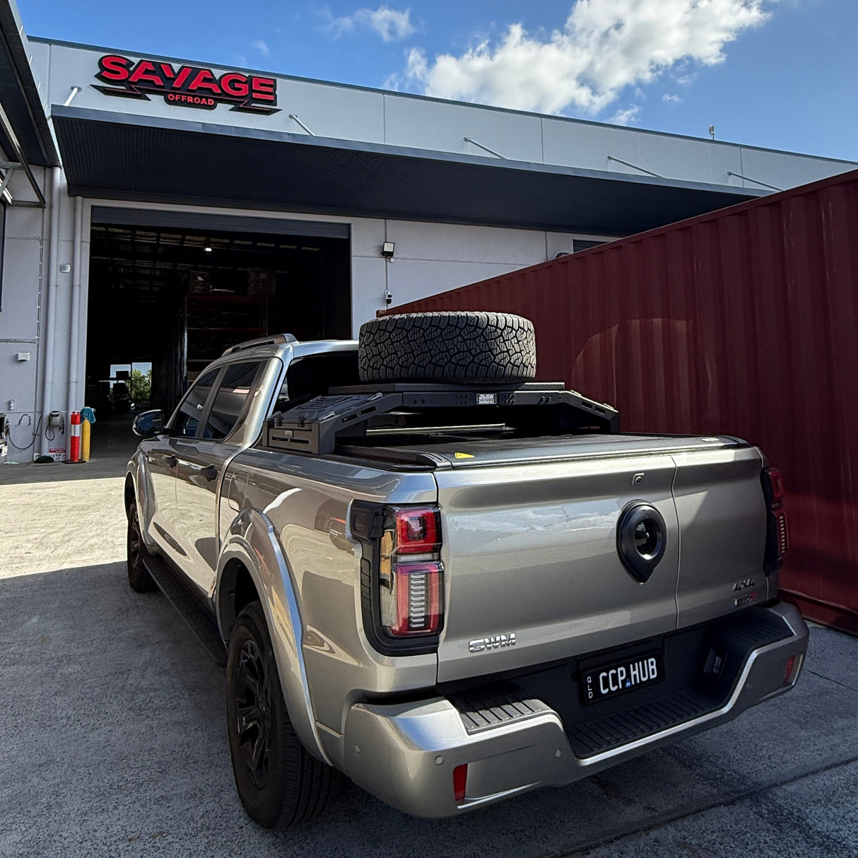 SAVAGE ROGUE TYRE/WHEEL CARRIER RACK WITH STORAGE PLATFORM