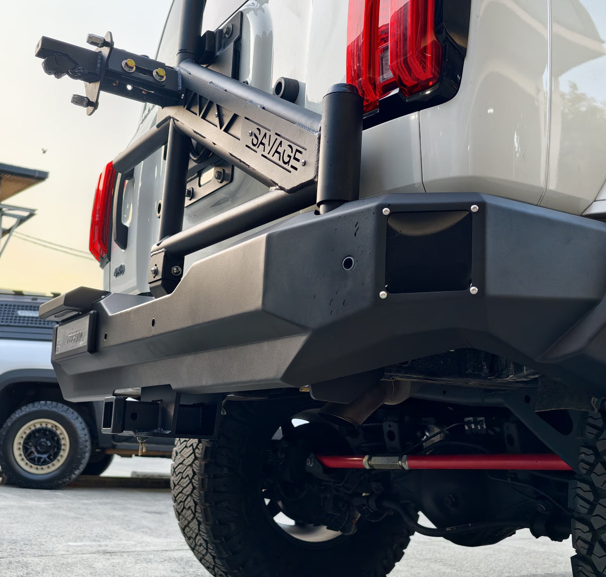 TANK 300 ARMOUR REAR BAR WITH TYRE CARRIER