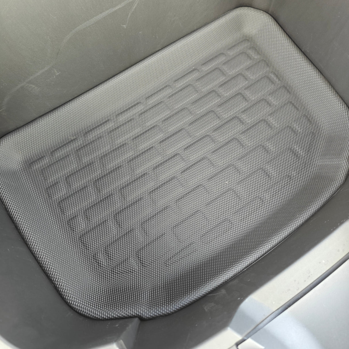 BYD SEAL 2024 11-PIECE FLOOR MAT KIT โ PREMIUM PROTECTION WITH CARPET INSERT