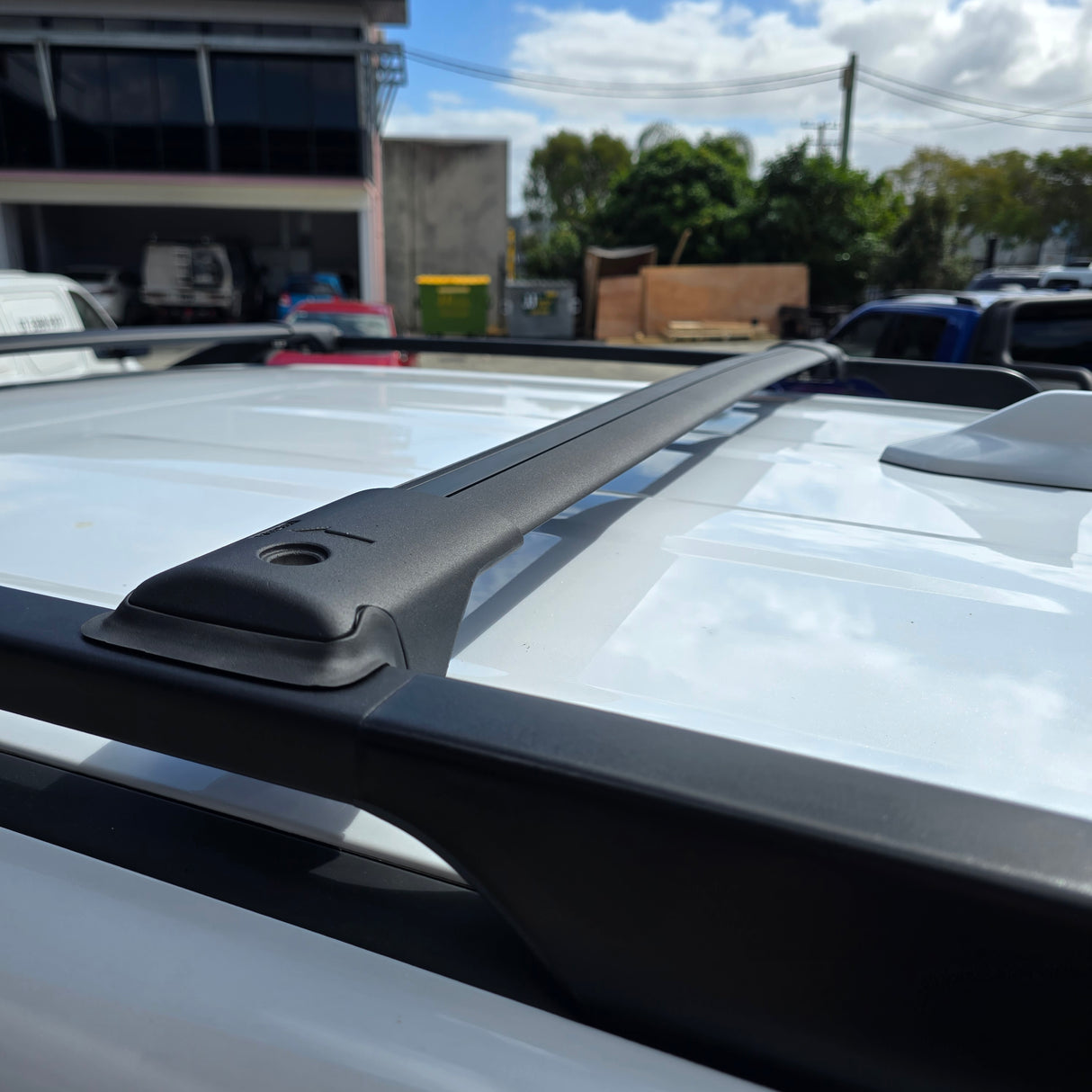 UNIVERSAL ADJUSTABLE ROOF CROSS BARS – FITS BYD SHARK & TANK 300