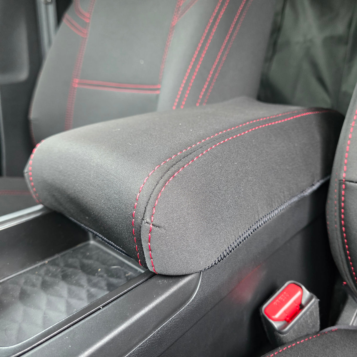 Wetseat Neoprene Seat Covers for GWM Tank 300 – Full Set Front & Rear (Australian Made)