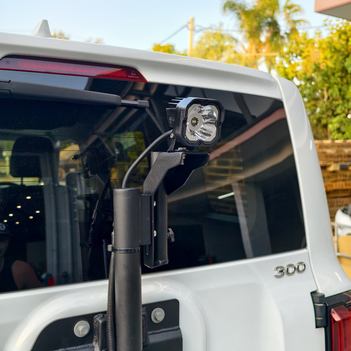 TANK 300 ARMOUR REAR BAR WITH TYRE CARRIER