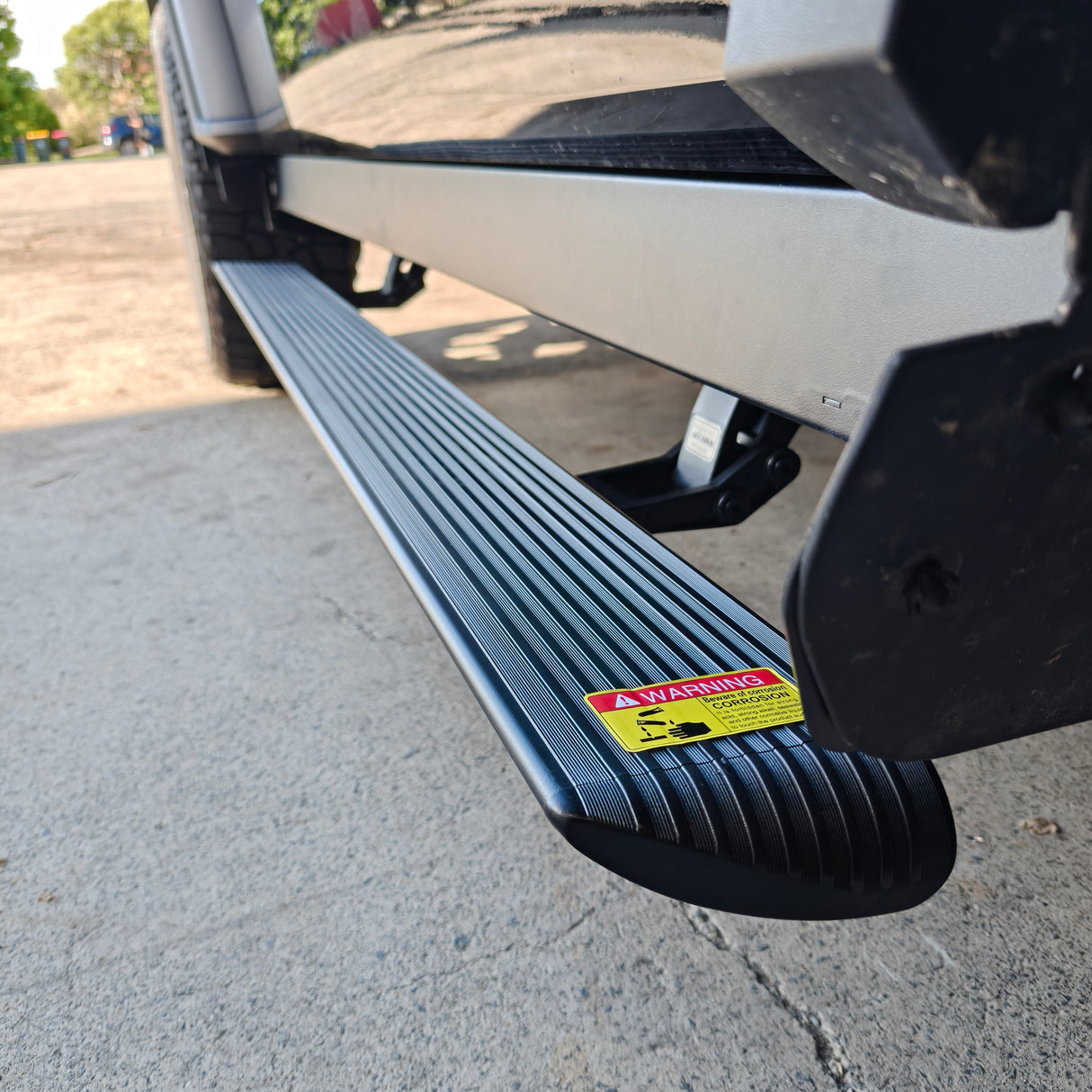 TANK 300 ELECTRIC SIDE STEPS