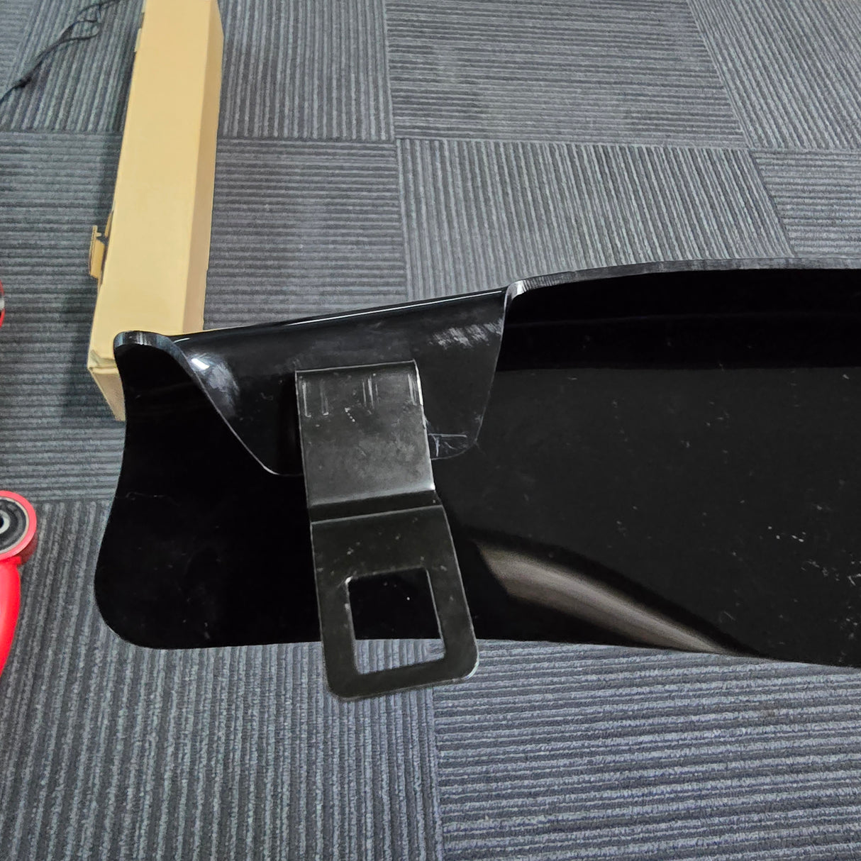 TOYOTA LC300 BONNET PROTECTOR