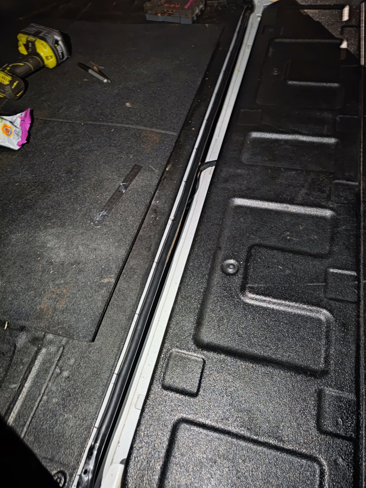 GWM CANNON TAILGATE SEAL