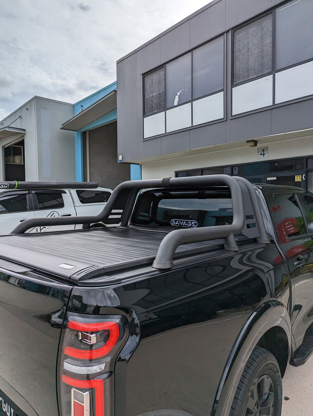 GWM CANNON SAVAGE ROLLERVAULT ELECTRIC ROLLER/HARD TONNEAU COVER