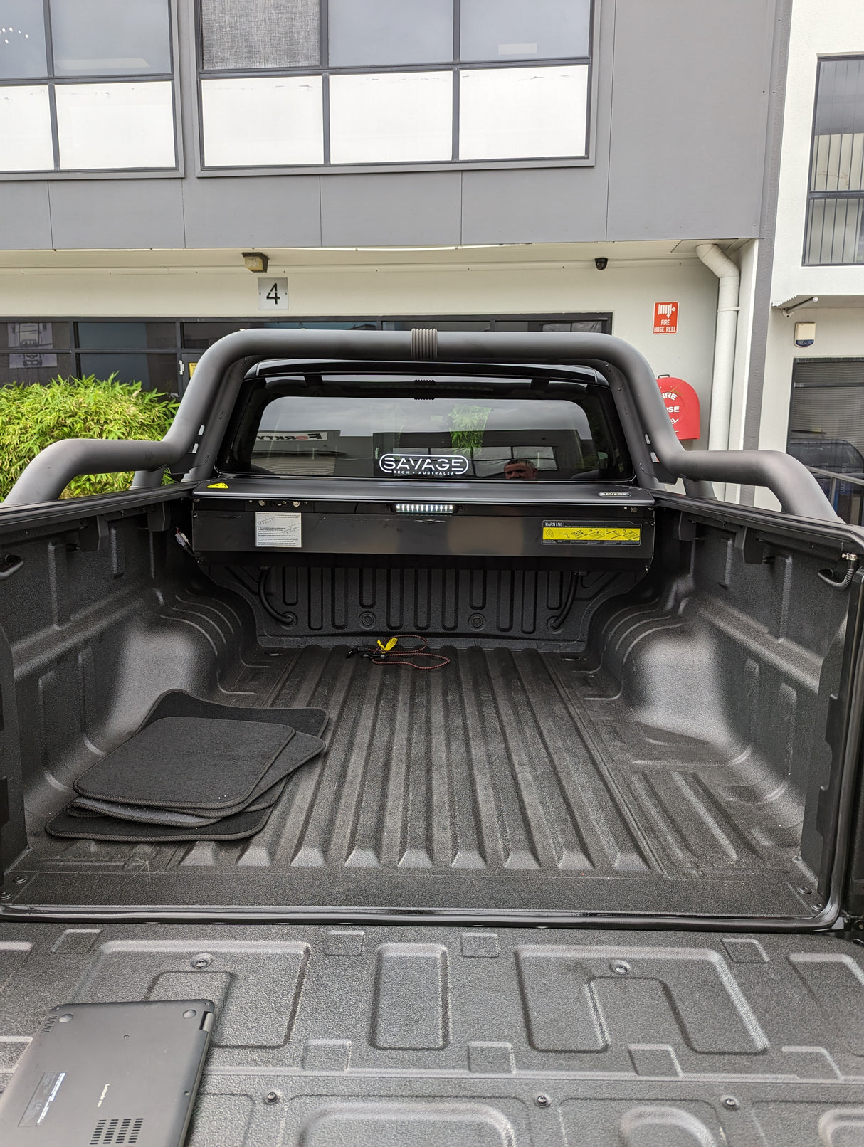GWM CANNON SAVAGE ROLLERVAULT ELECTRIC ROLLER/HARD TONNEAU COVER