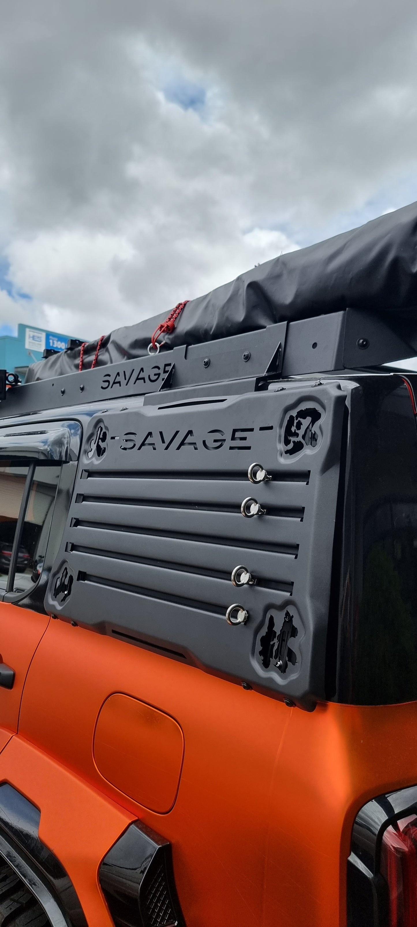 TANK 300 SAVAGE SIDE WINDOW ACCESSORIES PANEL