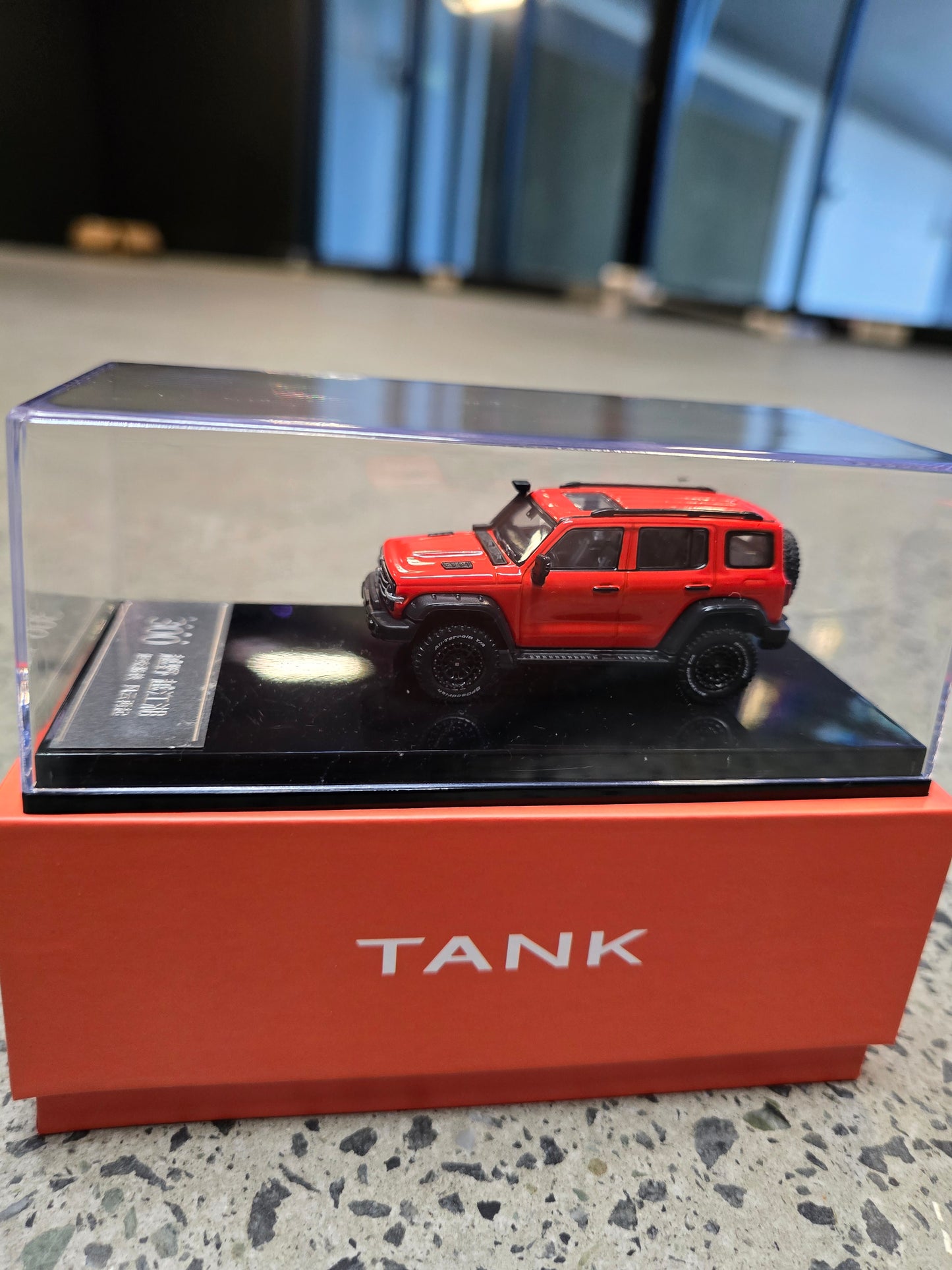 OFFICIAL TANK 300 MODEL CARS IN DISPLAY CASE 1:64