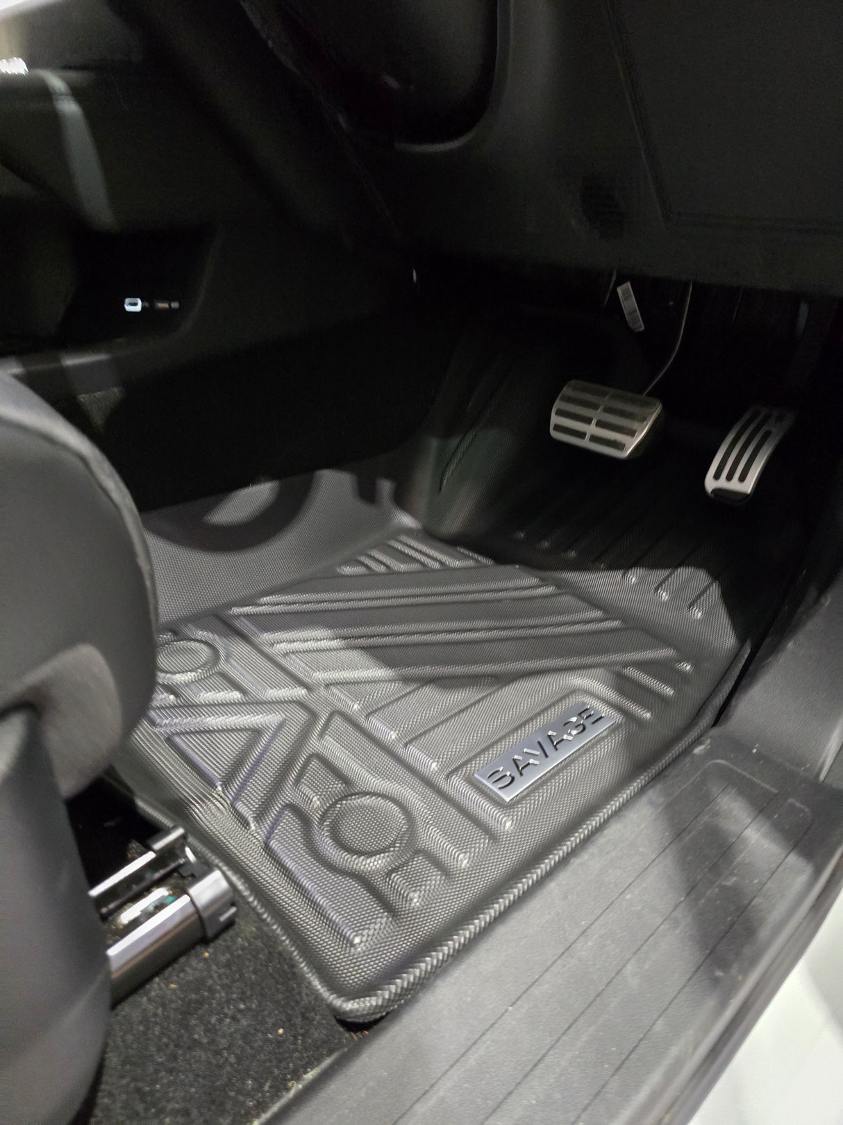 GWM ALPHA 3D MOULDED FLOOR MATS