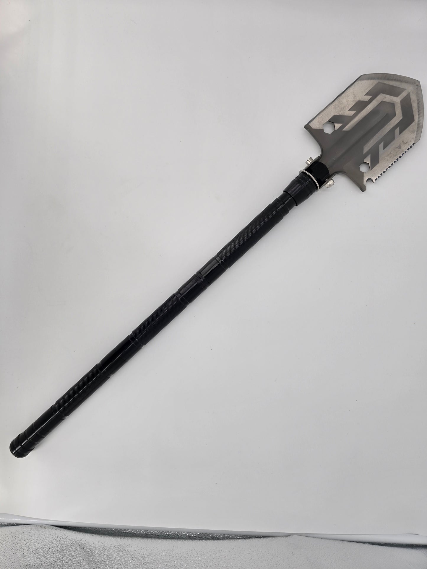 OFFICIAL TANK SURVIVAL SHOVEL