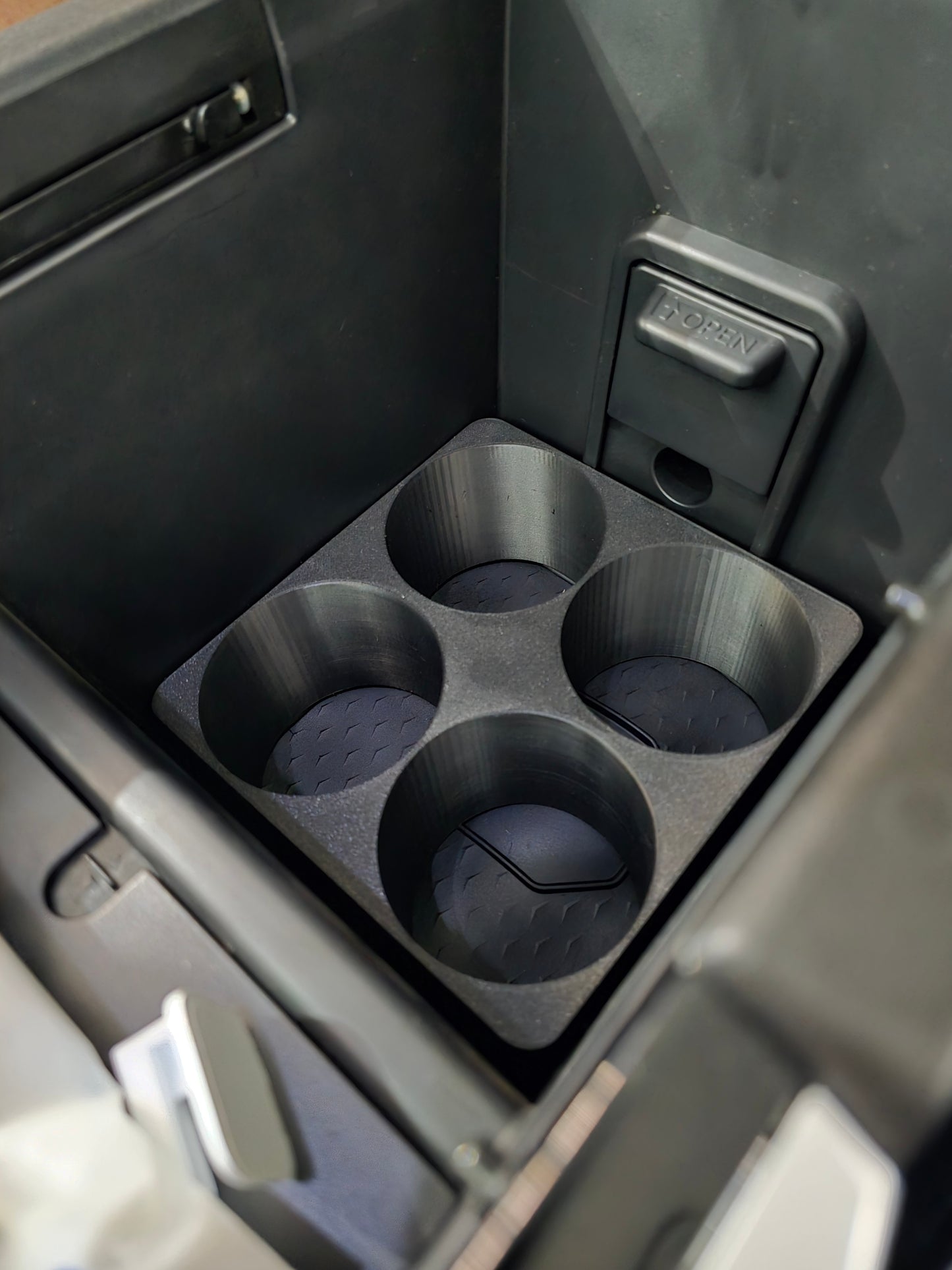 SAVAGE CUP HOLDER INSERT